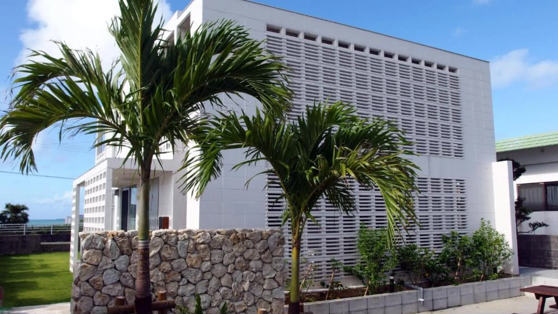 오키나와 본섬 우미노야도 우미카제 2성급 호텔 객실