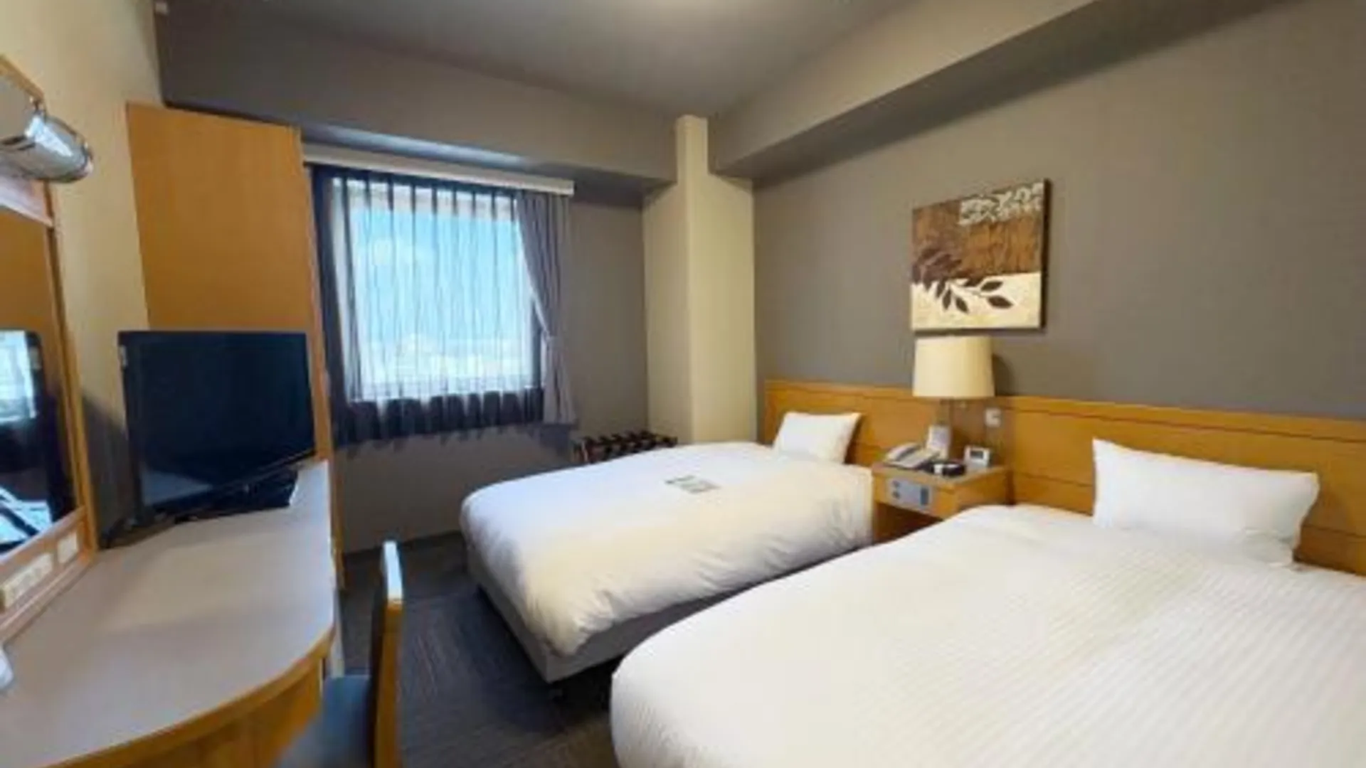 오키나와 본섬 호텔 루트 인 나고 3성급 호텔 스위트룸