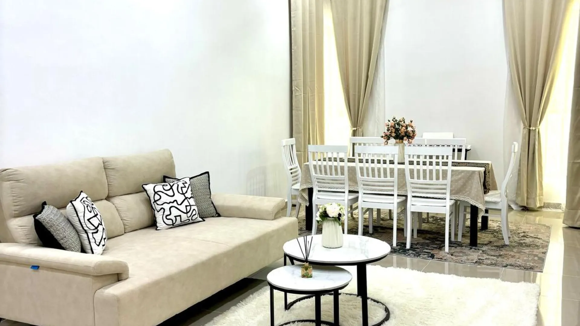 둥군 둥근의 프라이빗 하우스 (1700m², 침실 3개, 프라이빗 욕실 3개) 2성급 싱글룸 객실