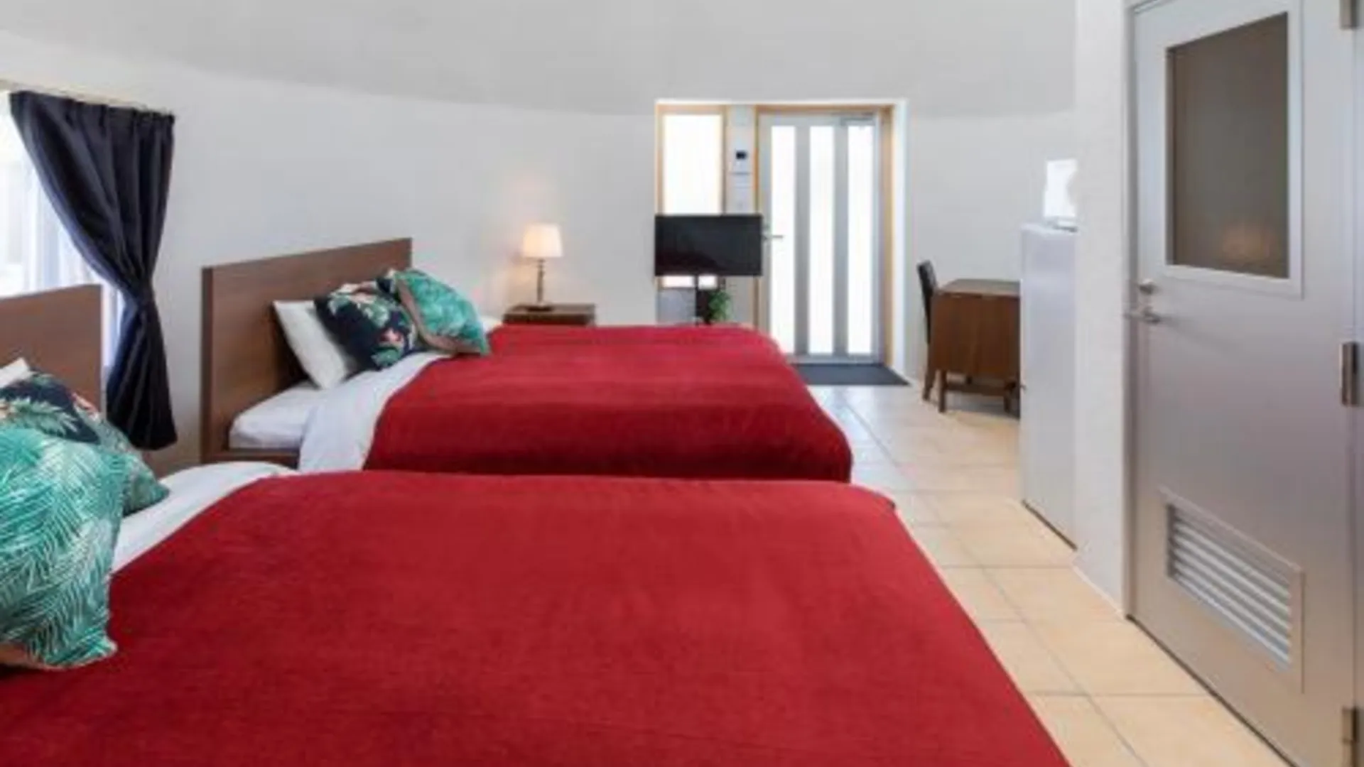 오키나와 본섬 うるまドーム Earth4 & Mars5 3성급 싱글룸 스위트룸