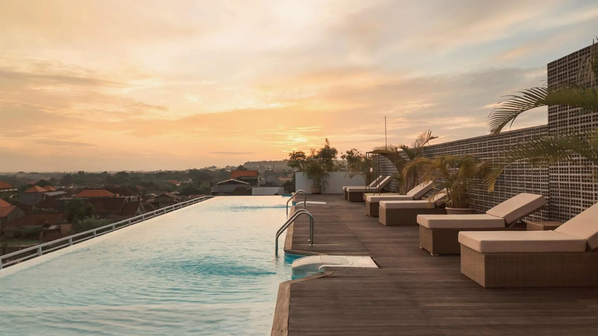 발리 킬라 인피니티8 발리 인스파이어드 바이 아에로위사타 호텔 앤 리조트 4성급 호텔 외관