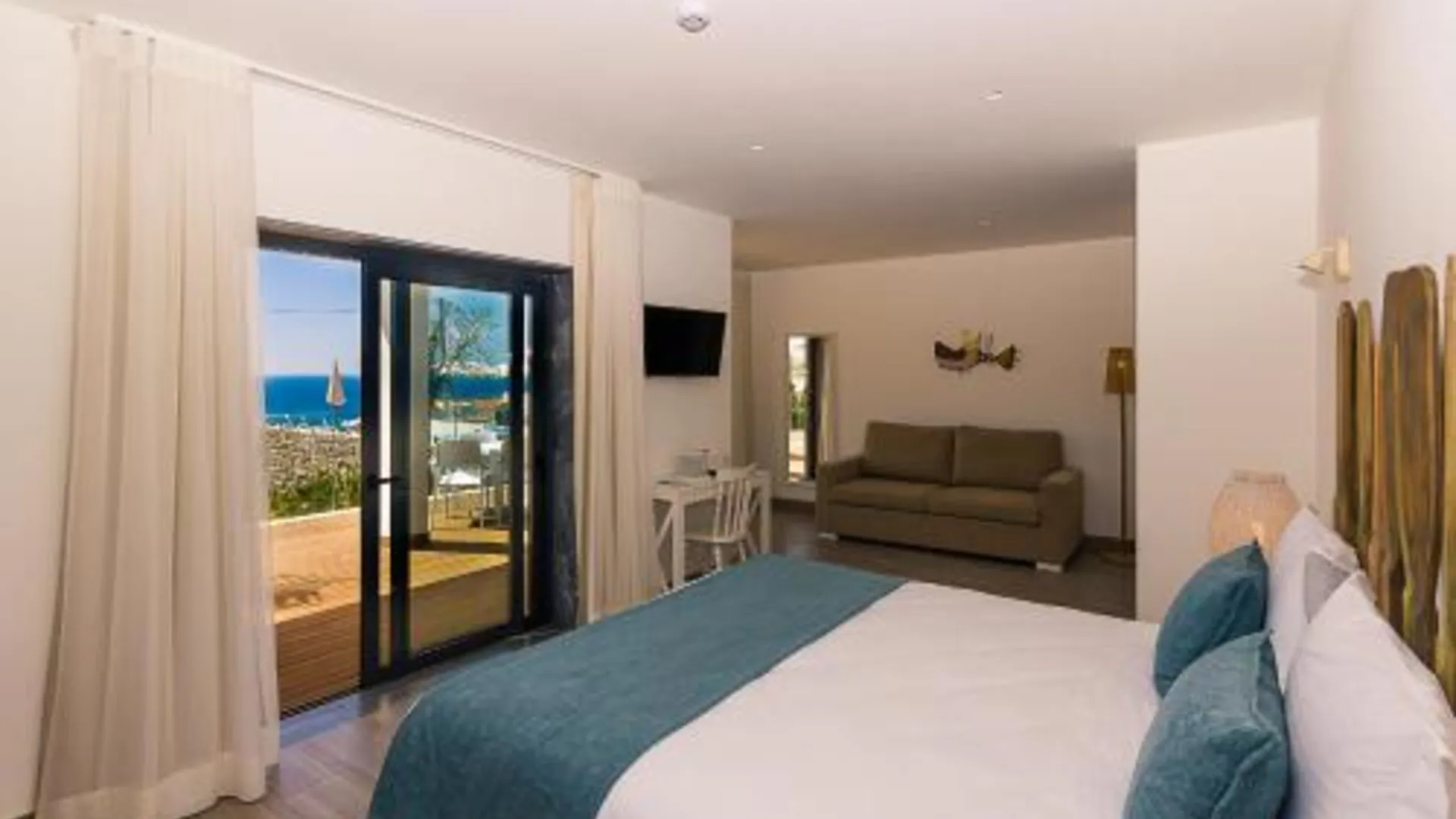 사그레스 마레타 비치 부티크 비앤비 4성급 호텔 스위트룸