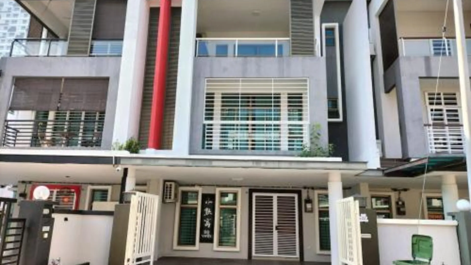 말라카 존커의 방갈로 (368m², 침실 7개, 프라이빗 욕실 6개) 3성급 게스트하우스 로비