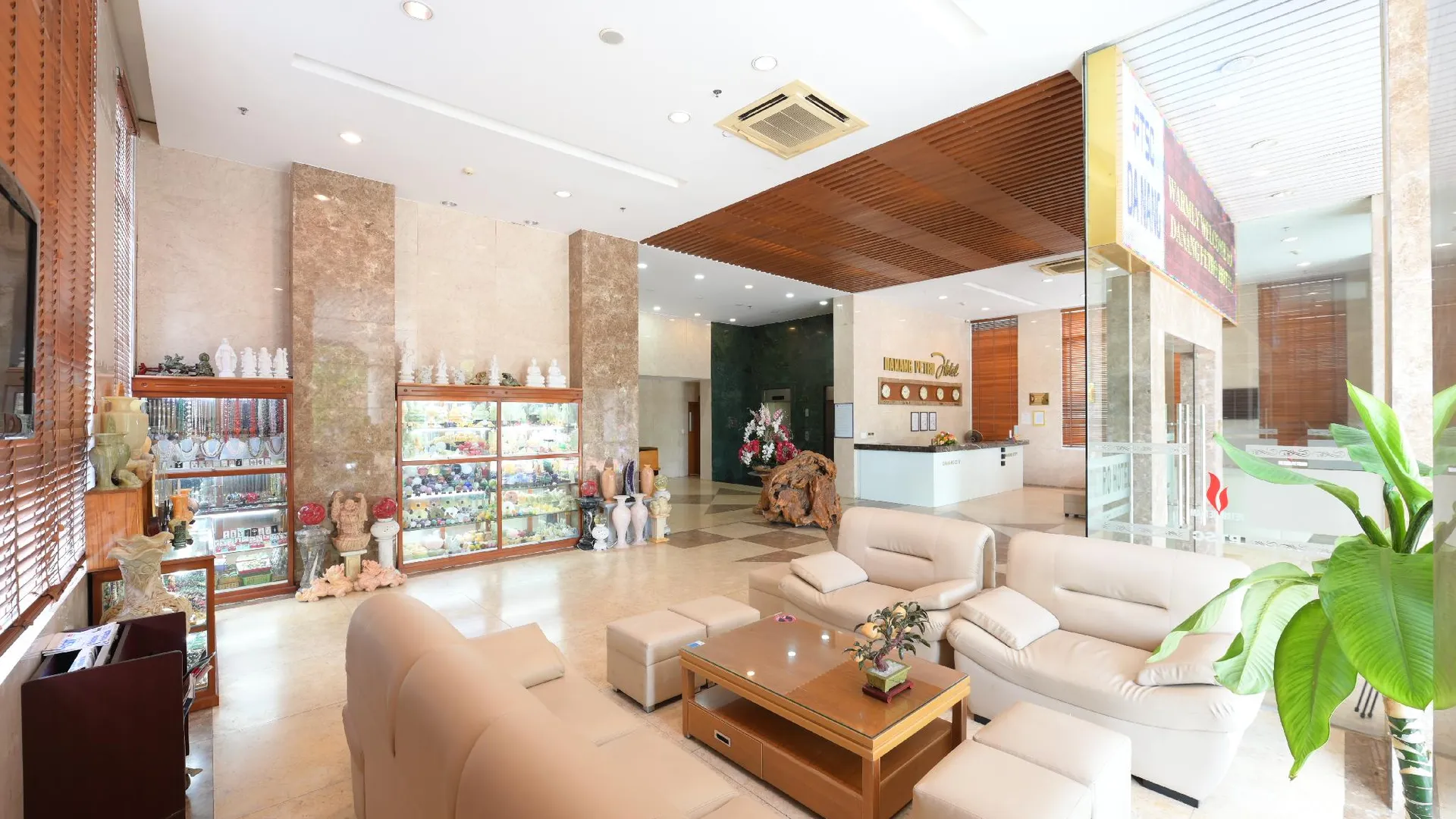 다낭 다낭 페트로 호텔 3성급 호텔 로비