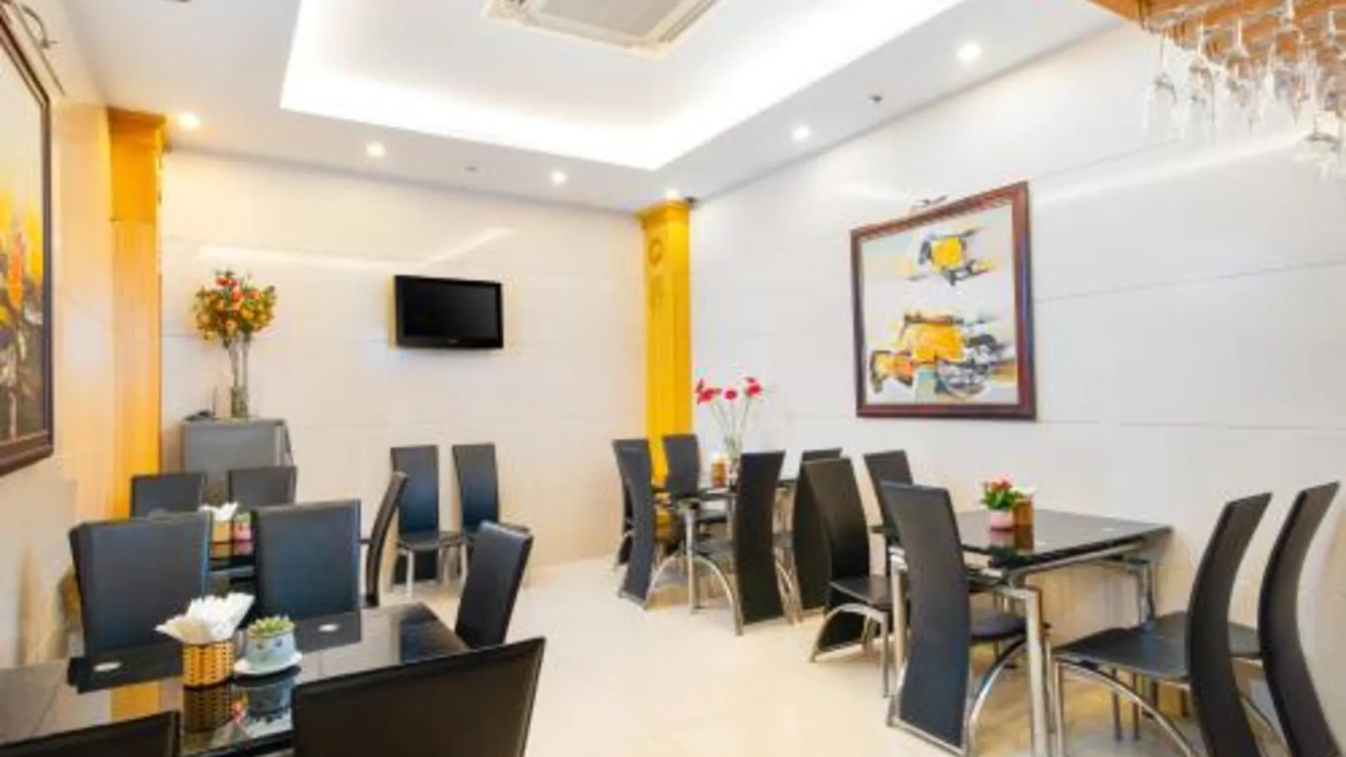 호치민 지아 후이 호텔  2성급 호텔 수영장