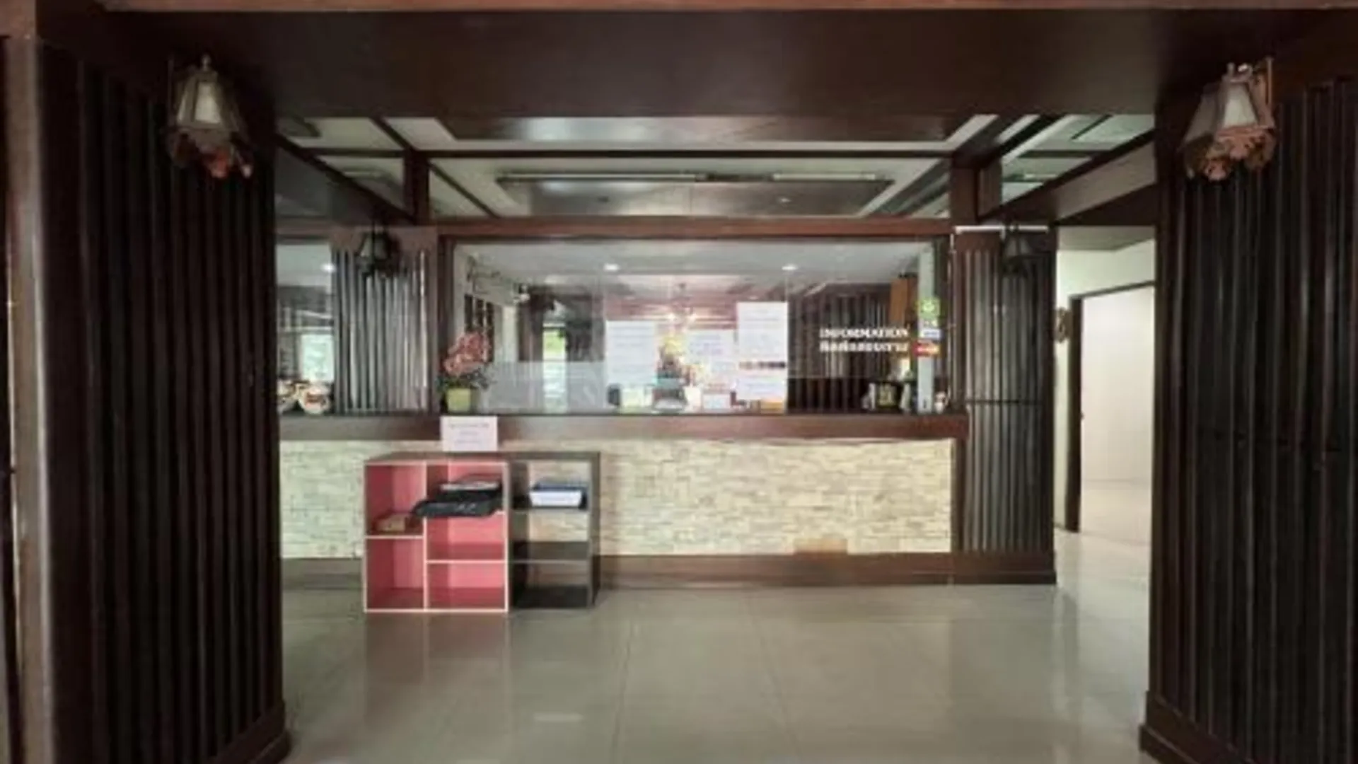 방콕 퐁사톤 맨션 2성급 게스트하우스 전망