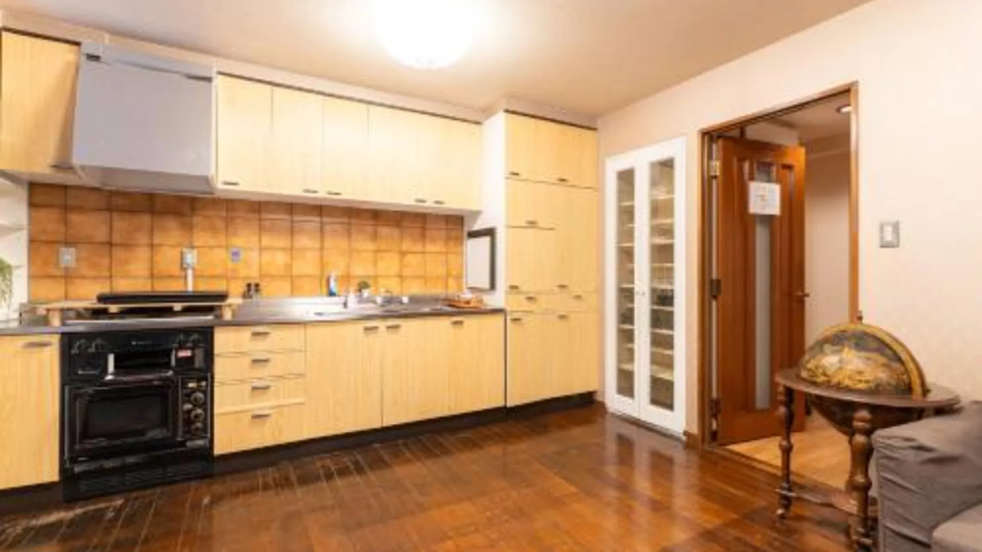 오사카 天満橋 Guest House#有电梯 #步行大阪城 #赏樱花必打卡点 #直达梅田 京都 #免费wifi 3성급 호텔 수영장