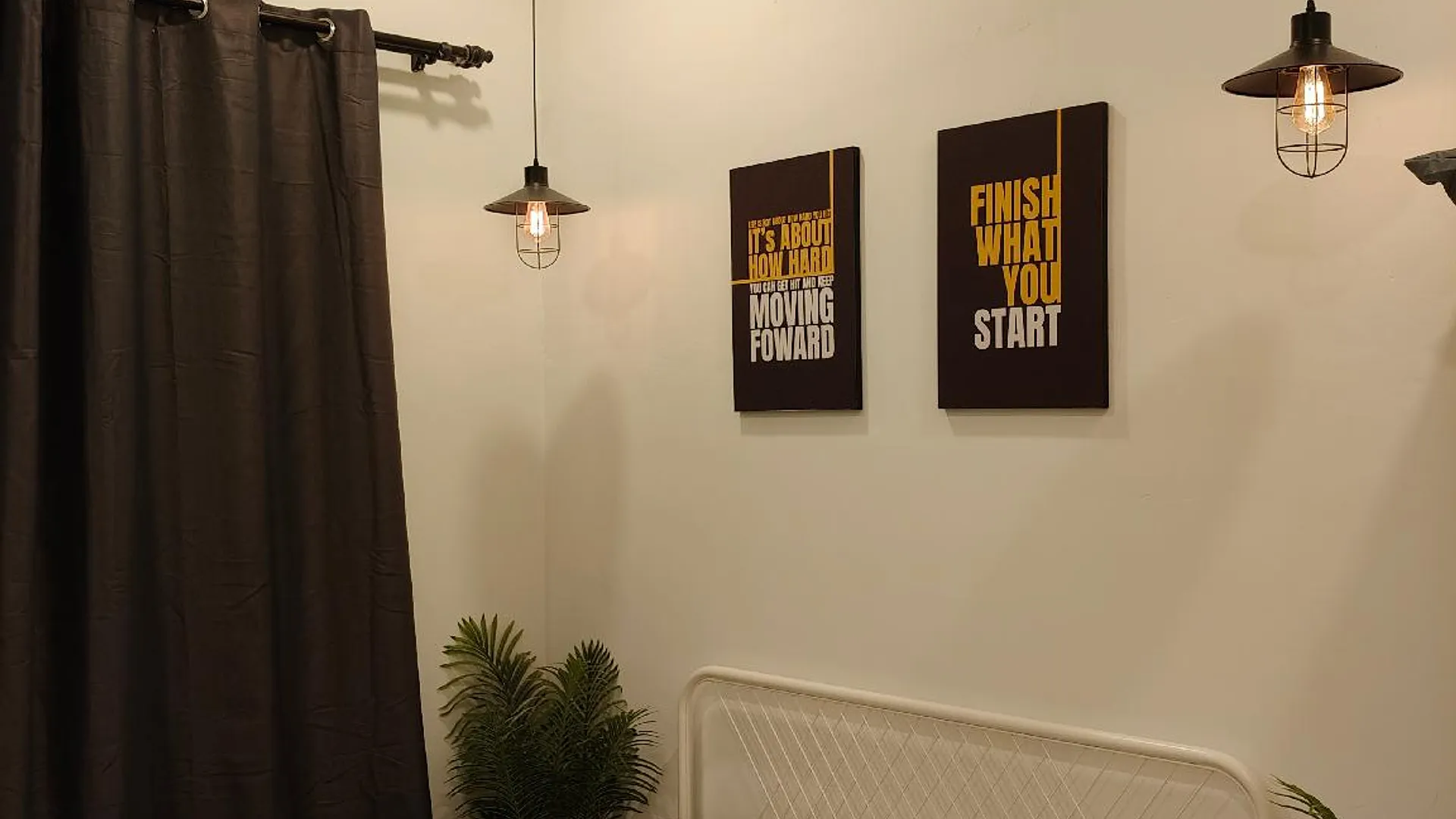 부킷 감비르 무아르 시티 센터의 프라이빗 하우스 (68m², 침실 3개, 프라이빗 욕실 2개) 4성급 게스트하우스 스위트룸