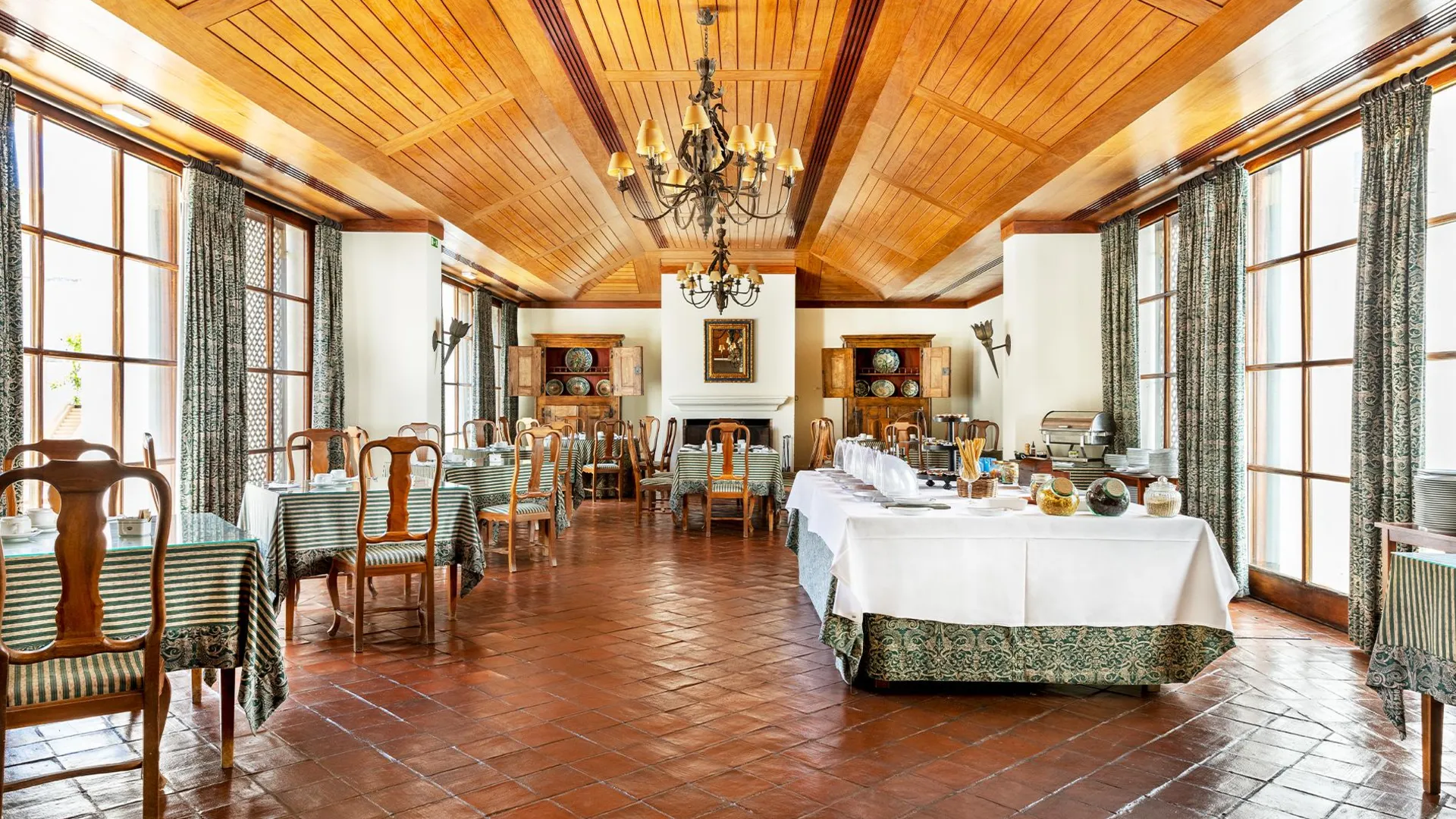 빌라 비코사 포우사다 컨벤토 빌라 비코사- 히스토릭 호텔 4성급 호텔 로비