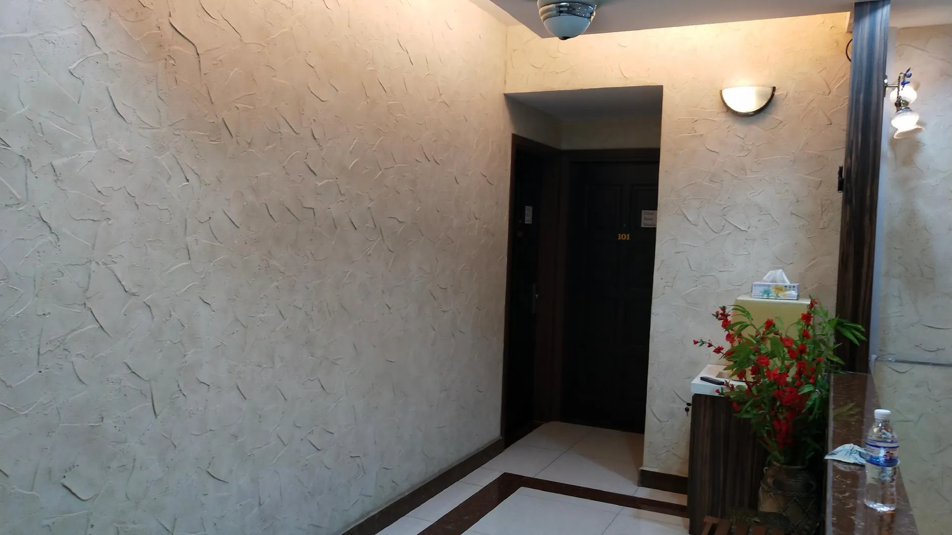 세리 만중 세리 만중의 아파트먼트 (500m², 침실 1개, 프라이빗 욕실 1개) 2성급 싱글룸 수영장