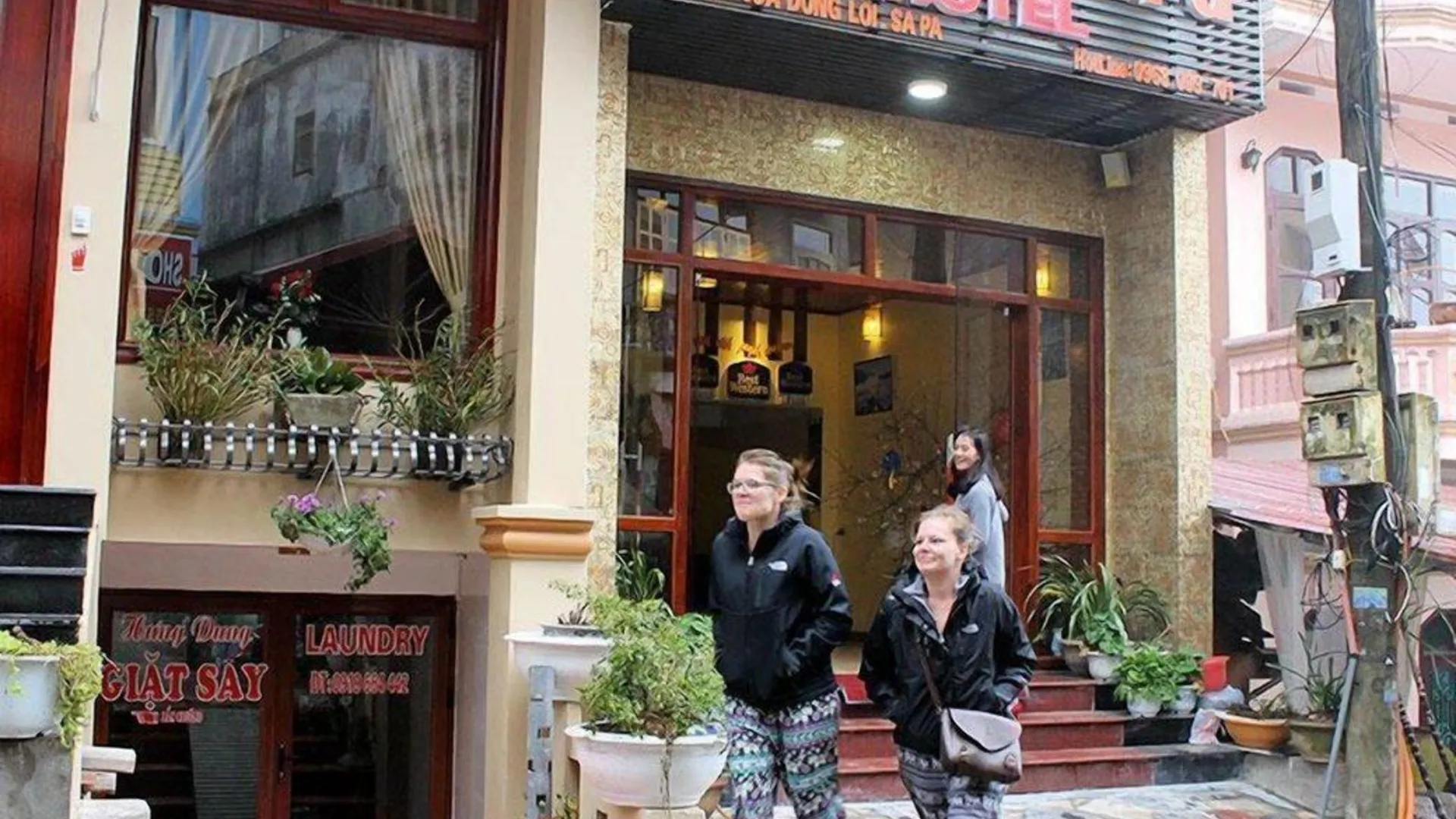 사파 사파 시내의 아파트먼트 (350m², 침실 8개, 프라이빗 욕실 8개) 4성급 게스트하우스 전망