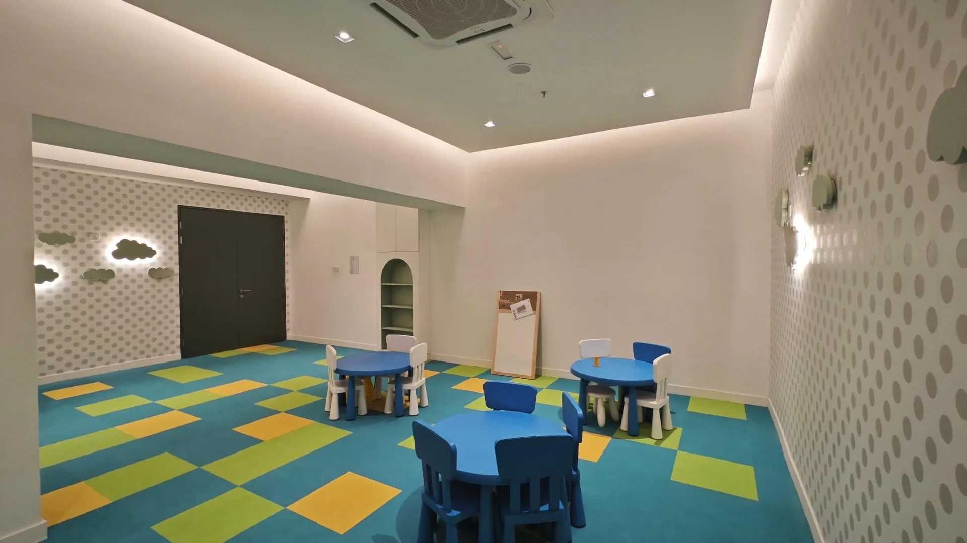 조호바루 / 조호르바루 Paradigm Residence, Gemini Suite by Antlerzone 3성급 게스트하우스 수영장