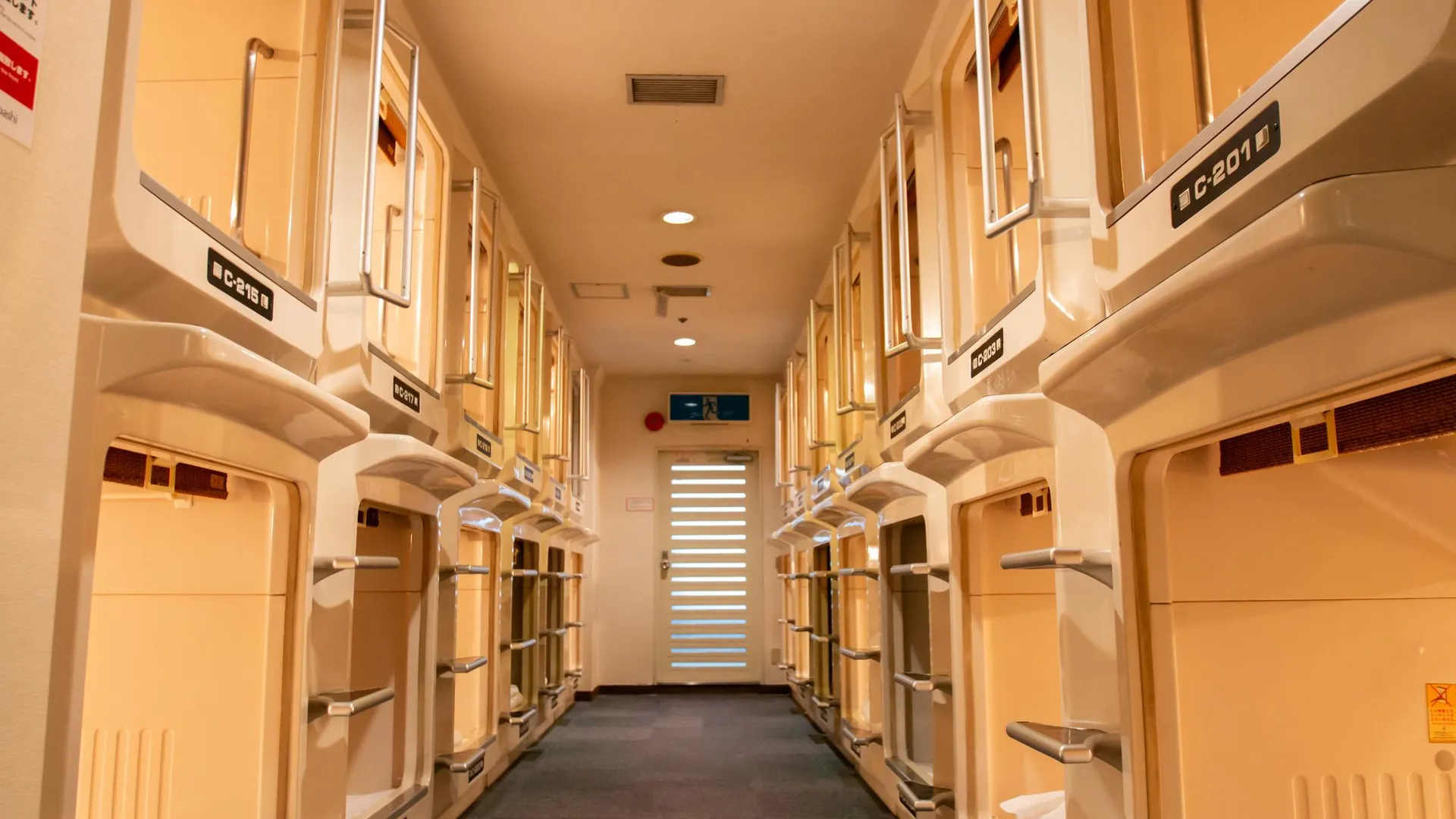 오사카 男性専用/カプセルホテル朝日プラザ心斎橋/Men's only 3성급 호텔 스위트룸