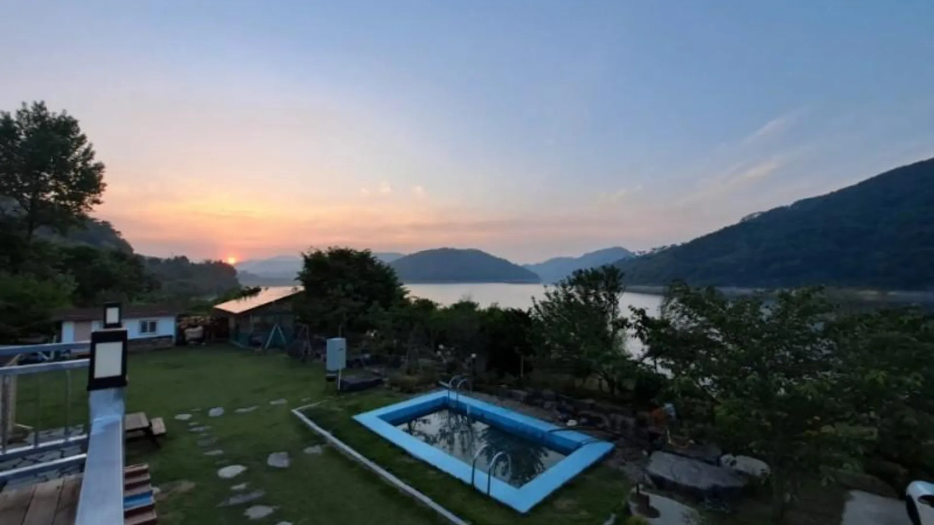 전주 정읍 호숫가펜션 2성급 게스트하우스 로비