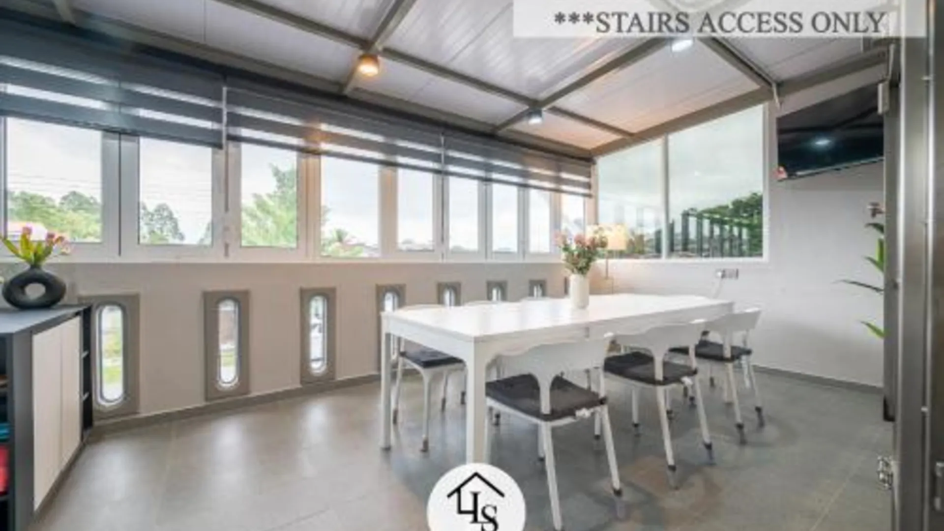 이포 타만 반다라야의 프라이빗 하우스 (m², 침실 4개, 프라이빗 욕실 3개) 3성급 게스트하우스 전망