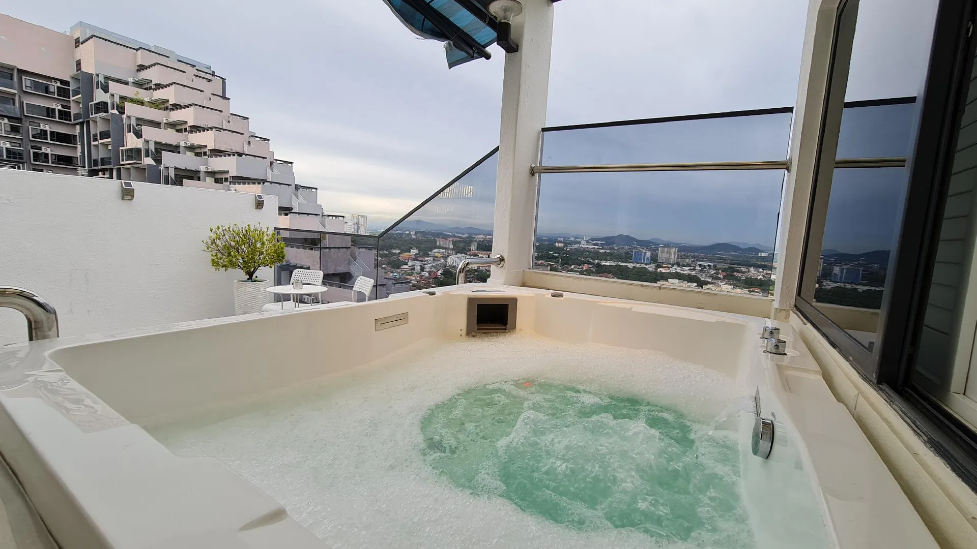 말라카 멜라카 라야의 아파트먼트 (110m², 침실 2개, 프라이빗 욕실 1개) 4성급 싱글룸 객실