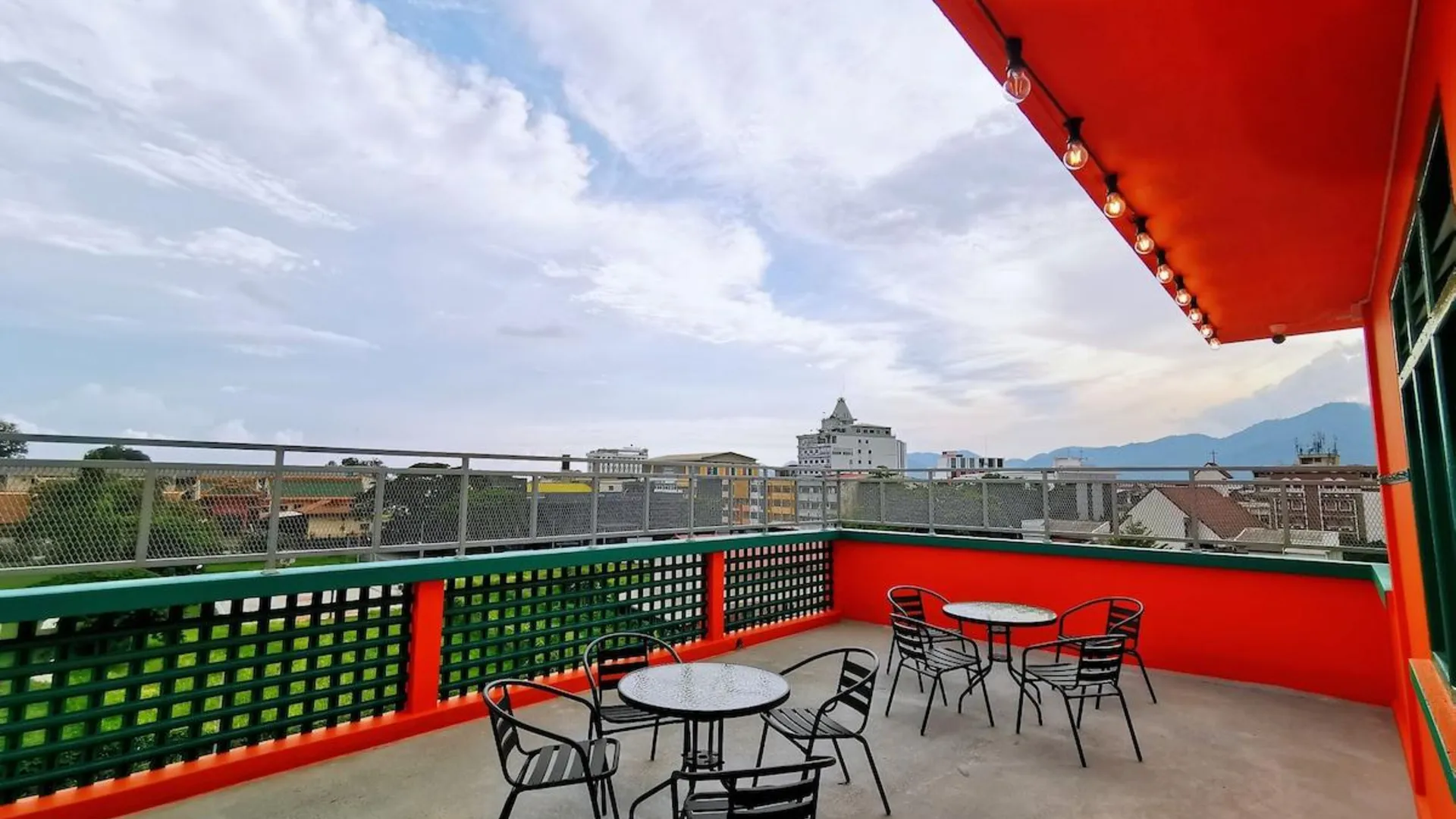 이포 캄풍 쿠차이의 프라이빗 하우스 (100m², 침실 1개, 프라이빗 욕실 2개) 3성급 싱글룸 부대시설