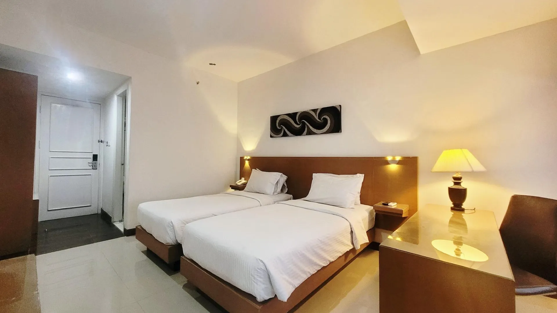 마카사르 Red Cendrawasih Hotel Makassar 2성급 호텔 객실