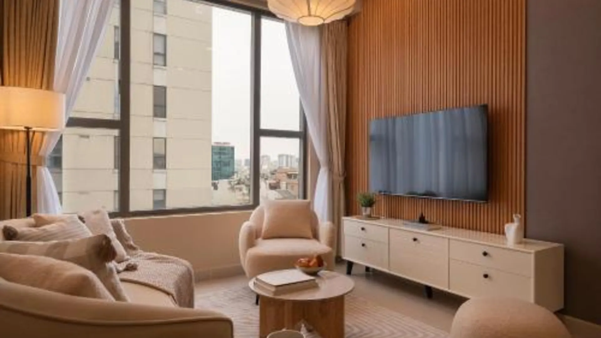 호치민 Spacious 3BR Tresor Apartment - 5 Minutes to Ben Thanh - Free Pool, Gym 5성급 호텔 스위트룸