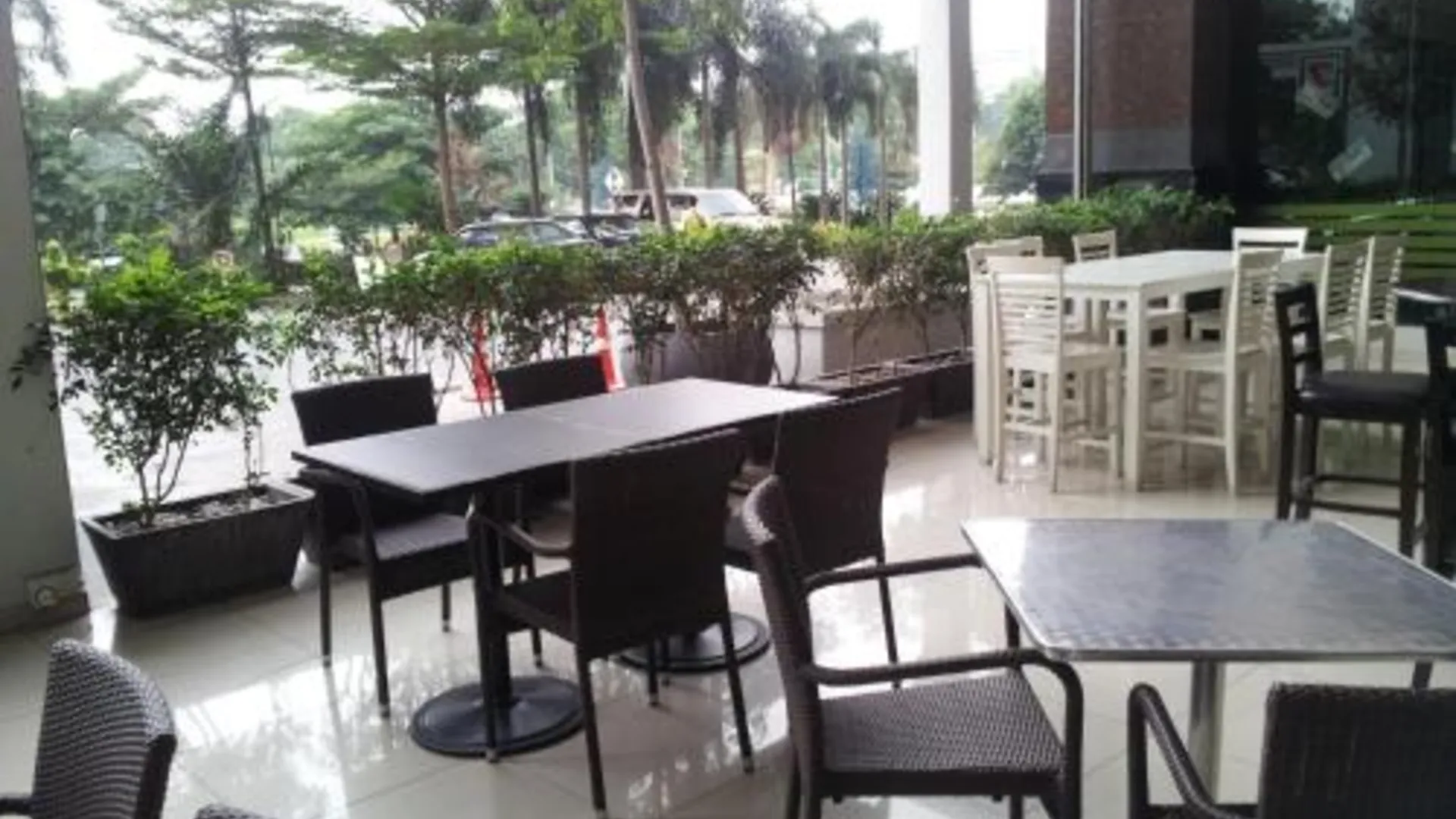 이포 캄풍 자와의 아파트먼트 (600m², 침실 2개, 프라이빗 욕실 2개) 5성급 게스트하우스 전망