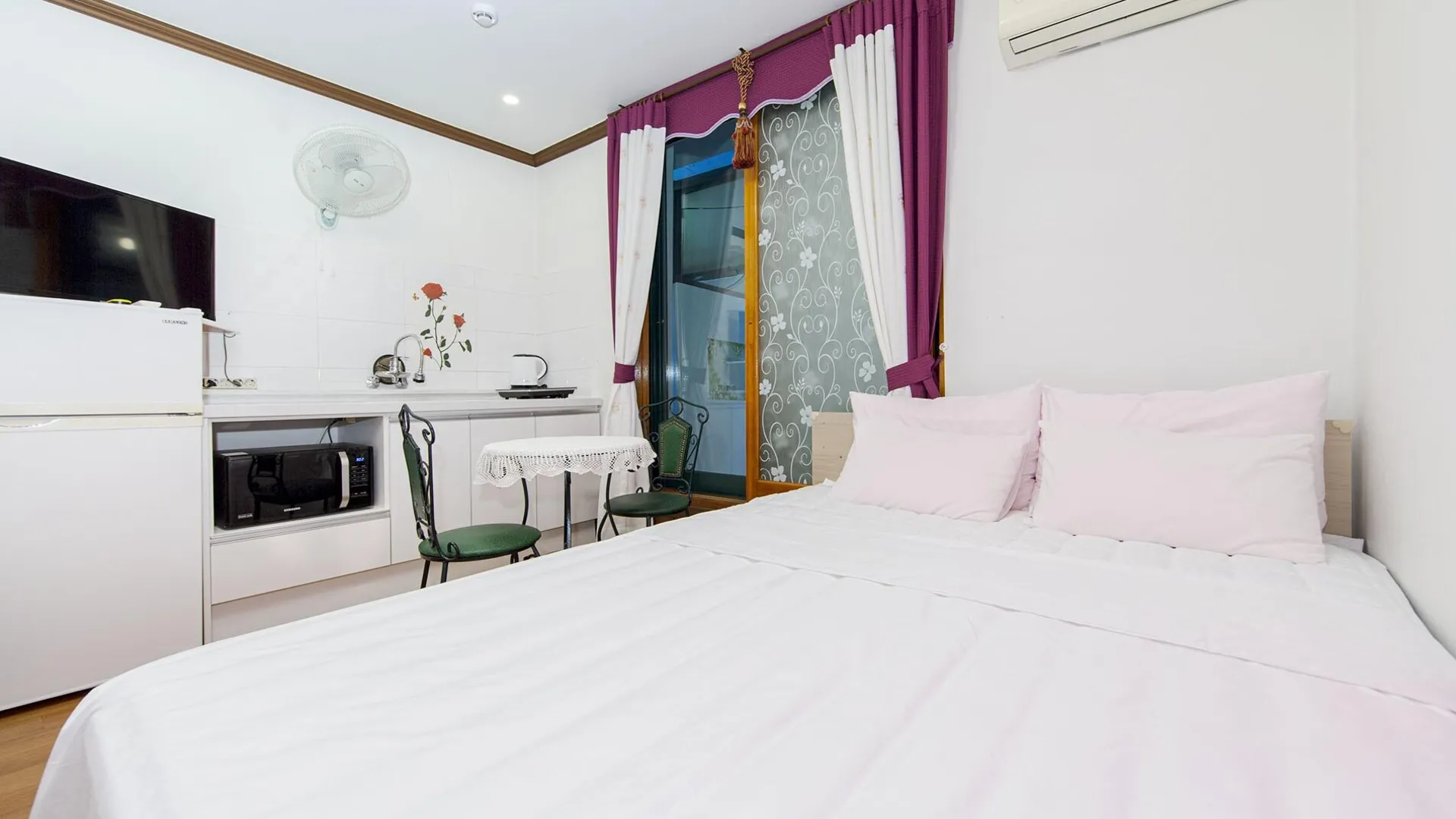 보령 대천 즐거운 펜션 2성급 게스트하우스 스위트룸