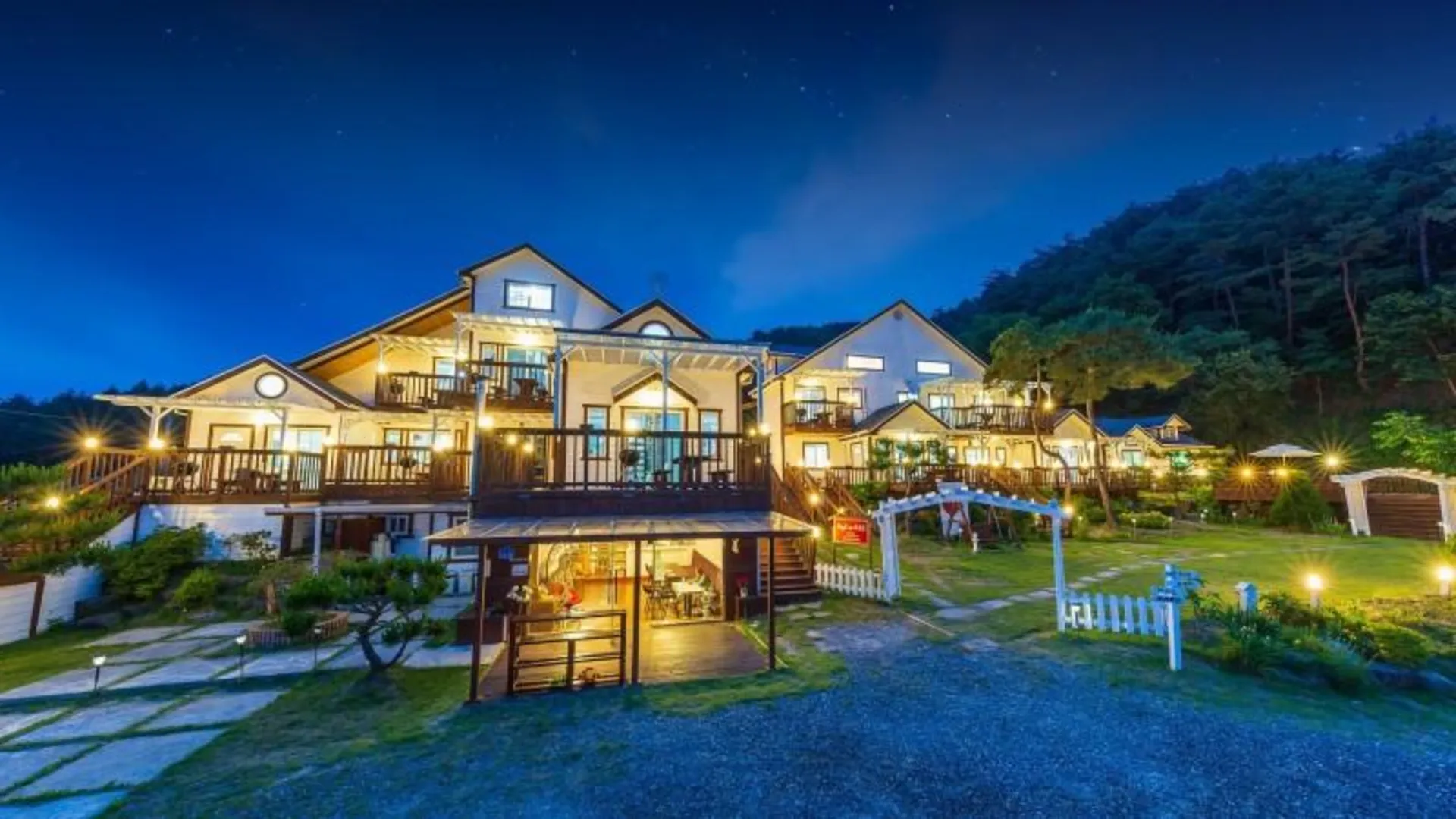 횡성 횡성 헬로우412펜션 2성급 게스트하우스 객실