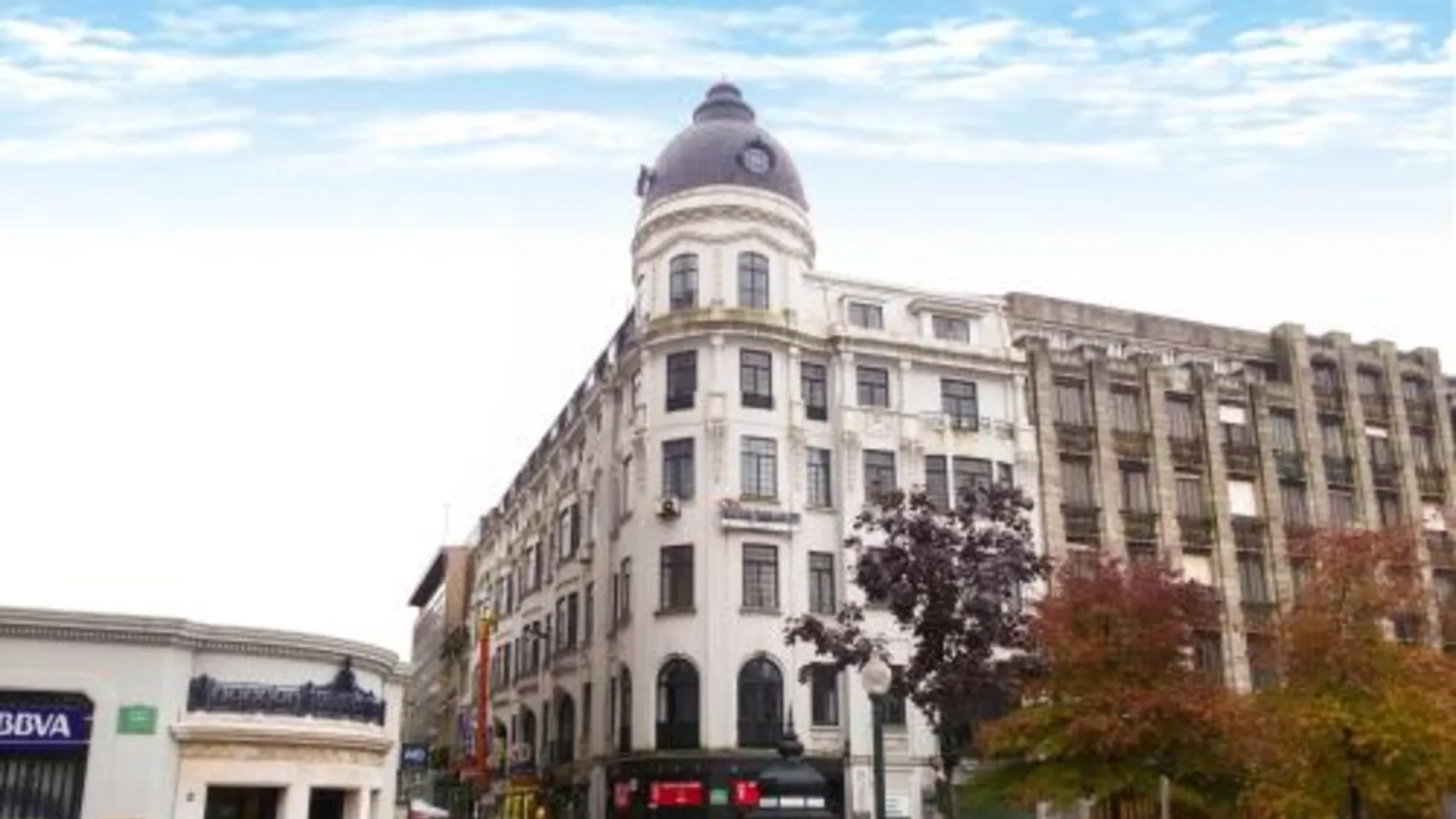 포르투 나이스 웨이 포르투 호스텔 2성급 호텔 수영장