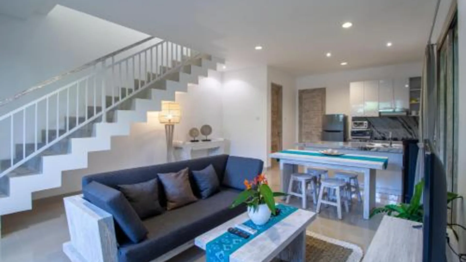 발리 Sayang Sanur Duplex 3성급 게스트하우스 수영장