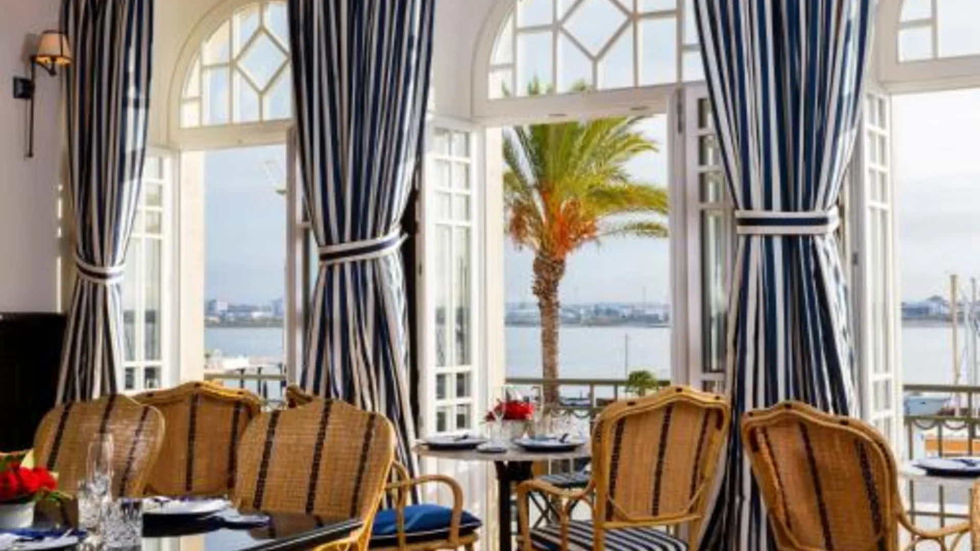 빌라 레알 데 산토 안토니오 Bordoy Grand House Algarve 5성급 호텔 로비