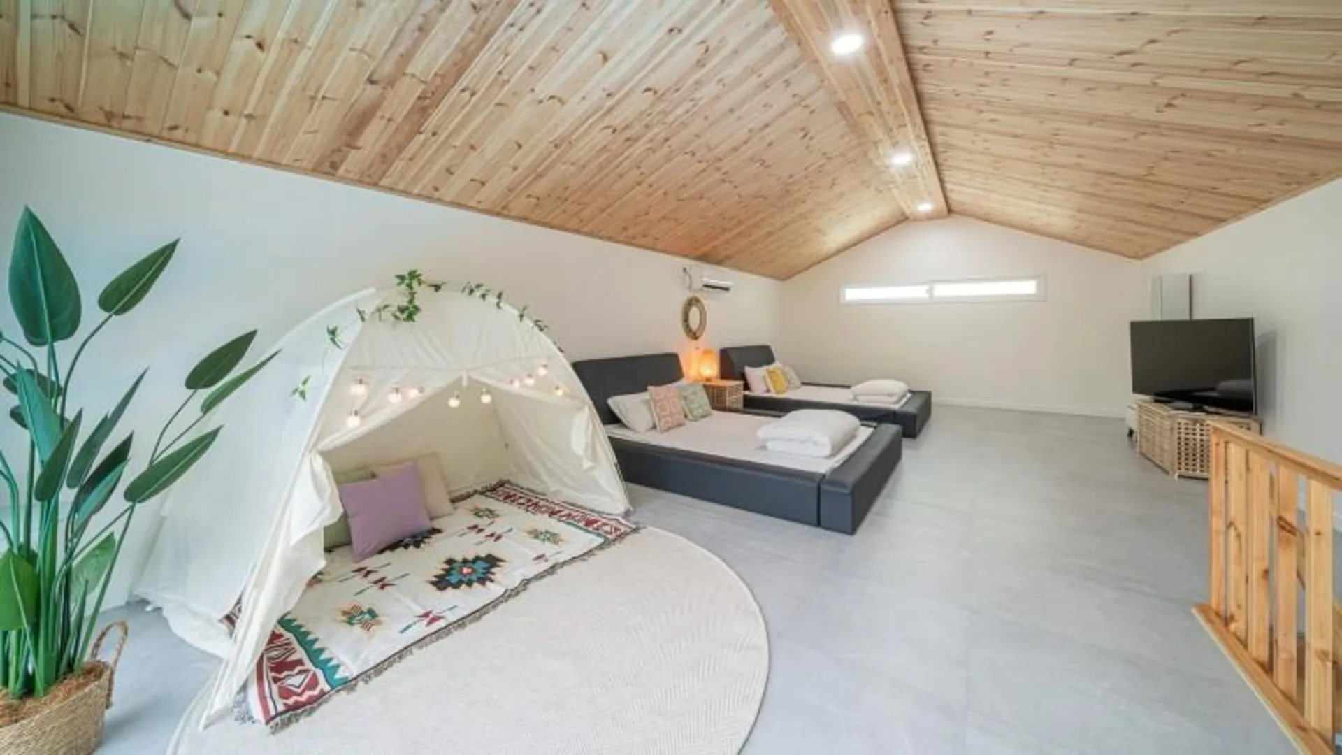 가평 가평 더상상글램핑&풀빌라 2성급 게스트하우스 스위트룸