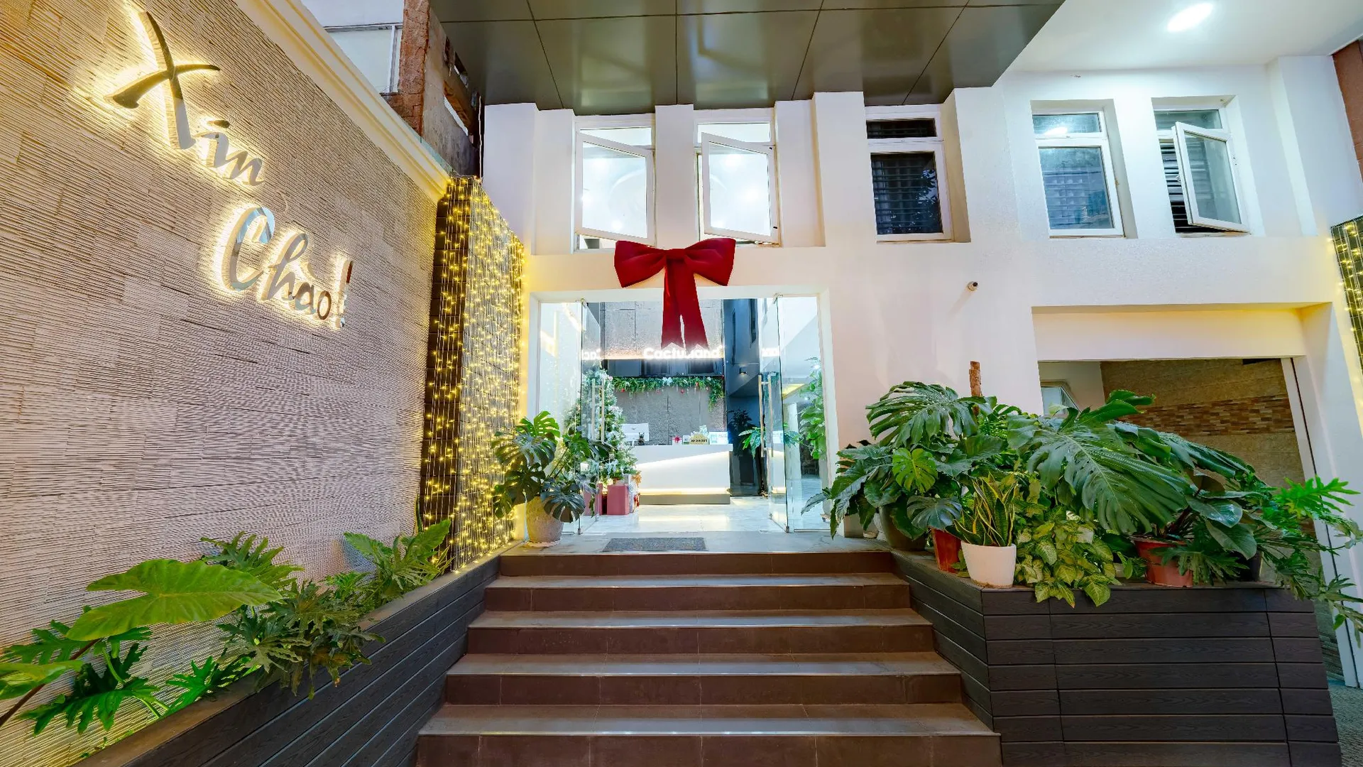 호치민 카투슬랜드 호텔 탄빈 2성급 호텔 외관