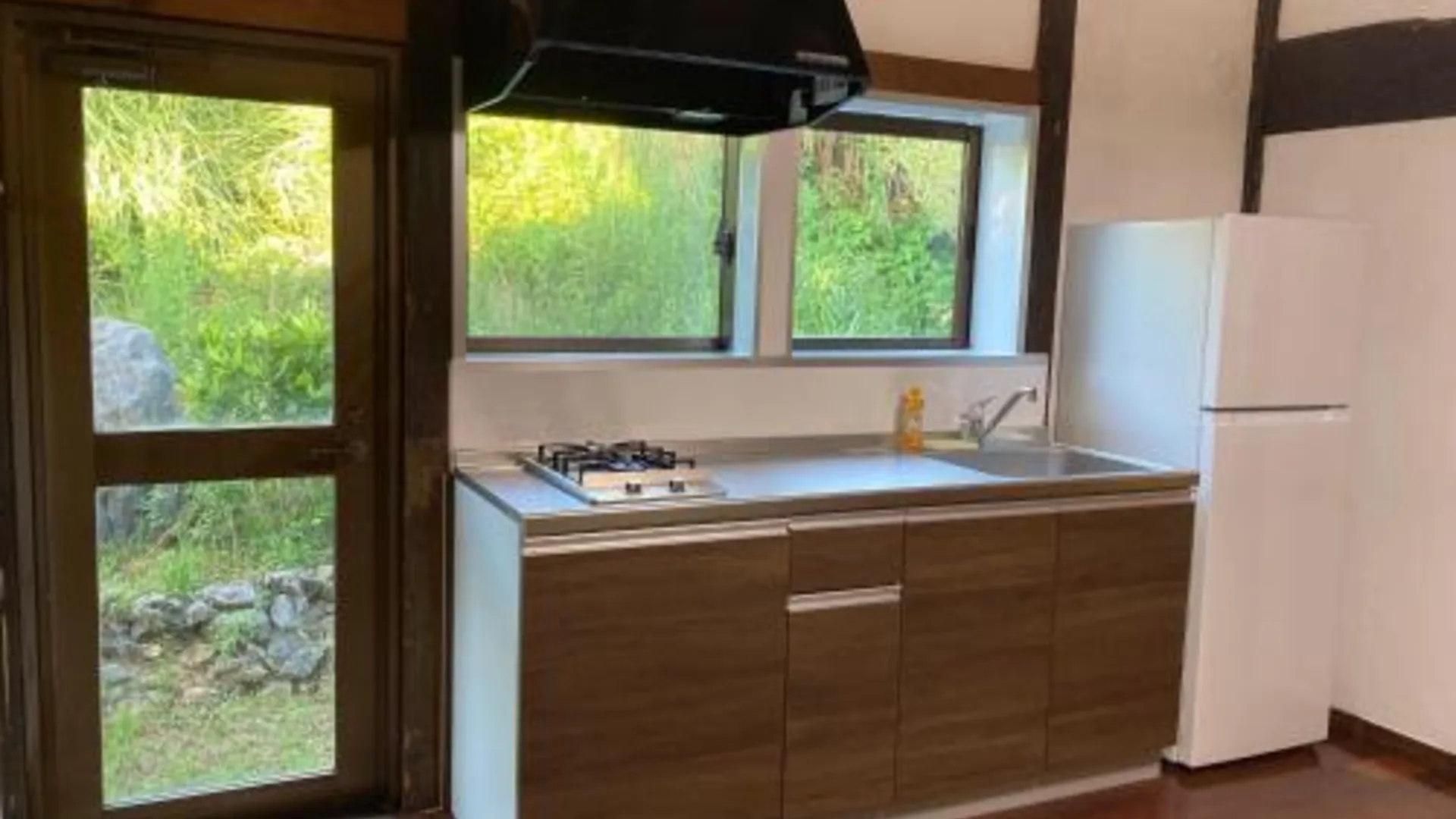 오키나와 본섬 ＰＥＮＳＩＯＮ　ＳＨＩＭＡＫＡＺＥ 3성급 호텔 외관