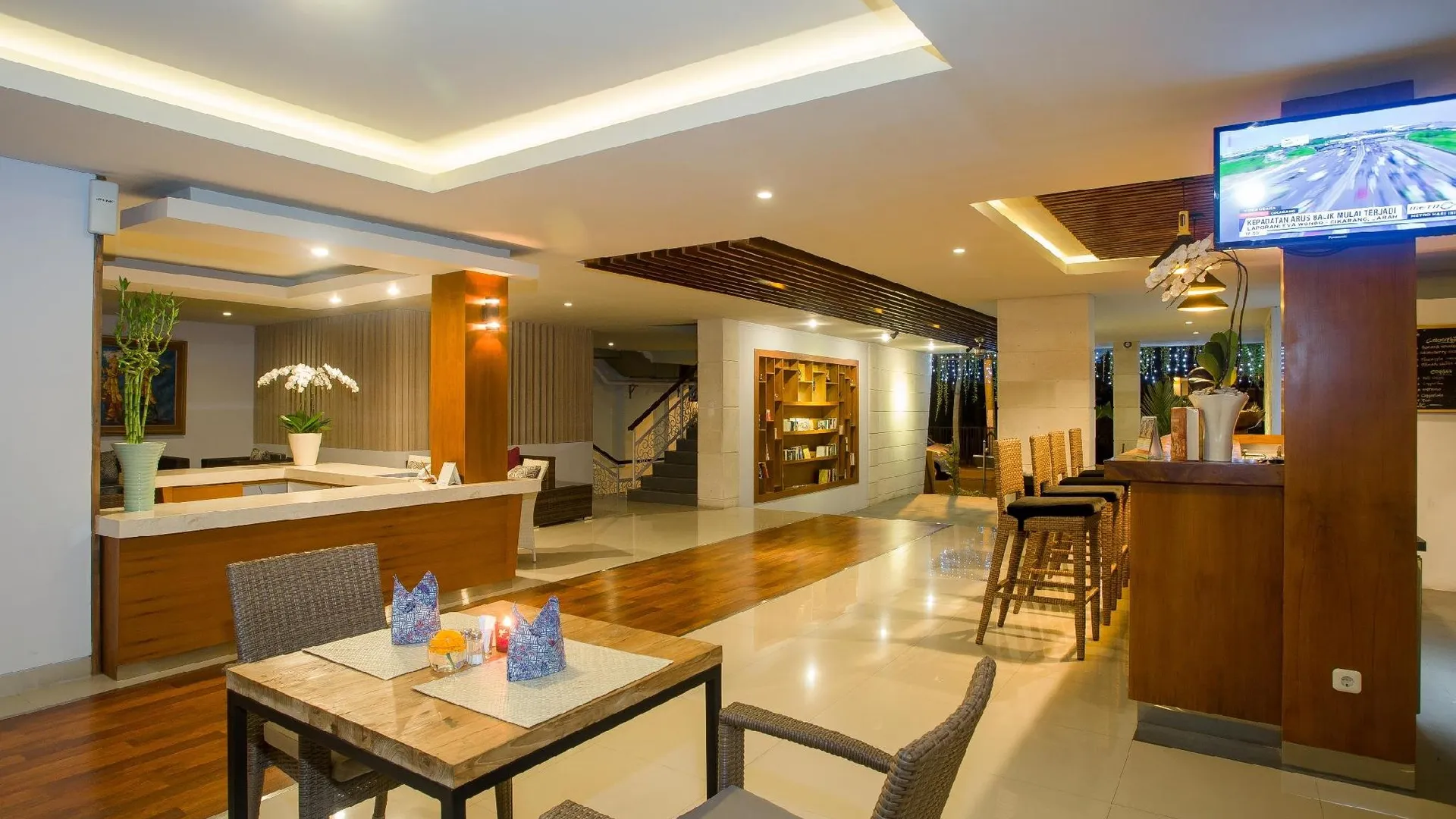 발리 마할락스미 부티크 호텔 4성급 호텔 스위트룸