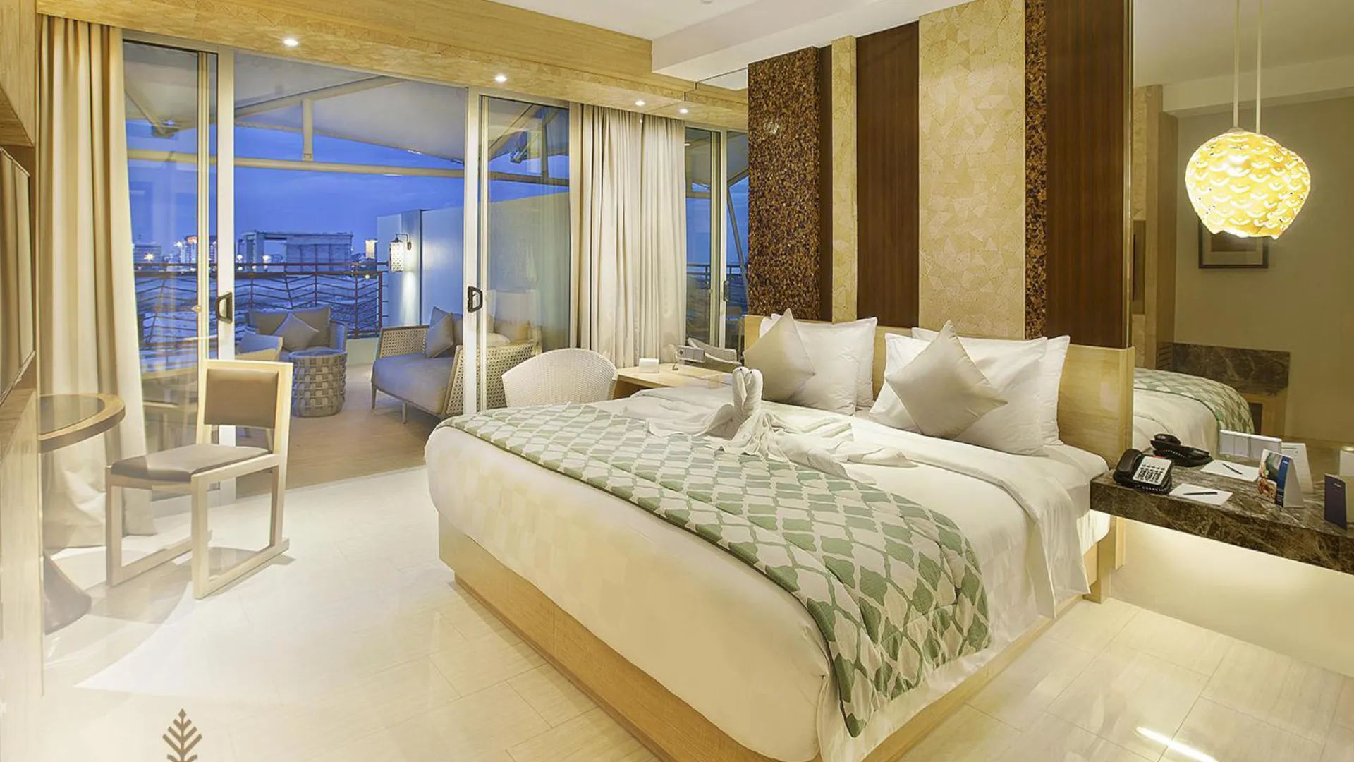 마카사르 더 린라 4성급 호텔 스위트룸