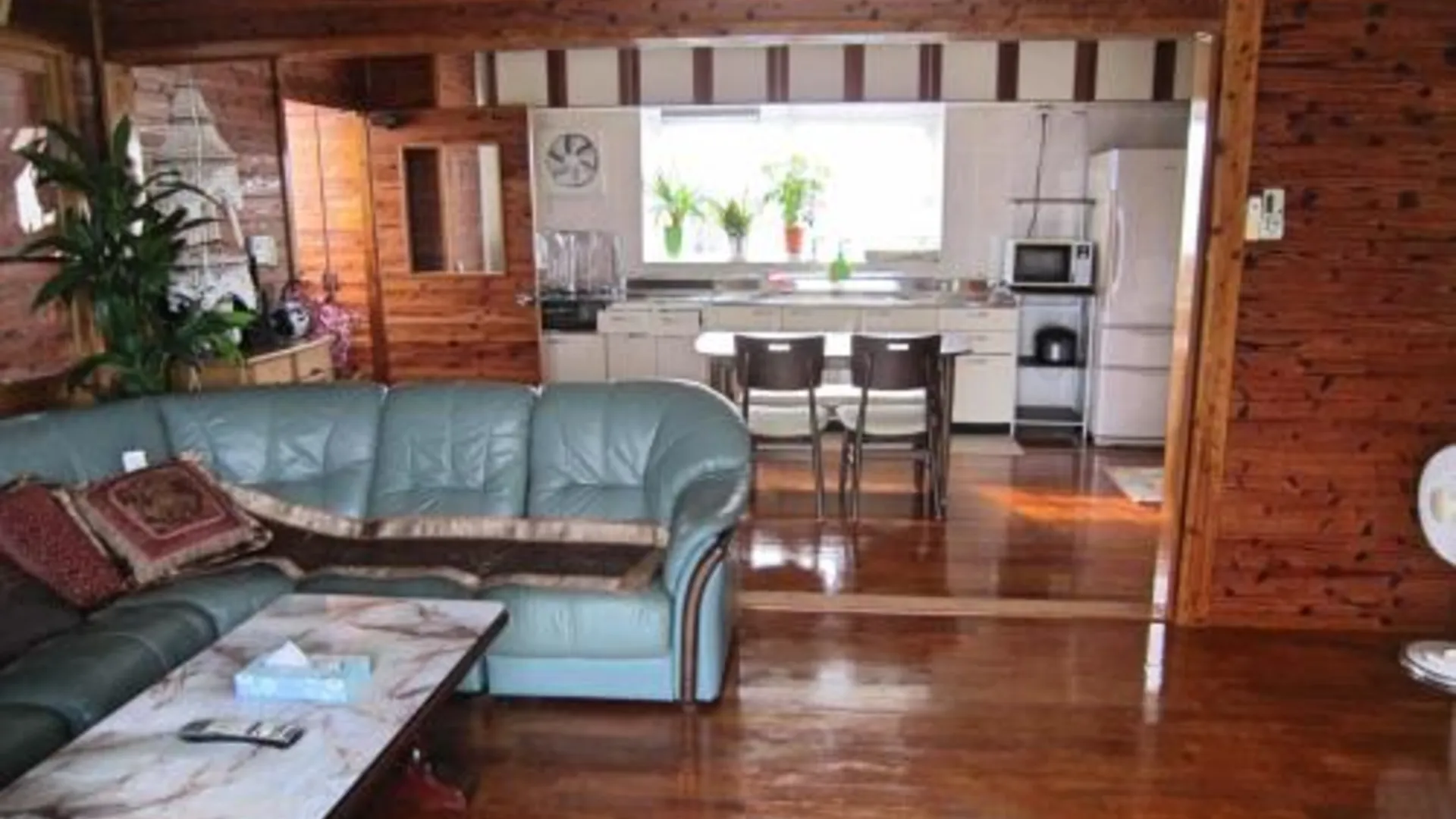 오키나와 본섬 이에지마 민파쿠 3성급 호텔 스위트룸