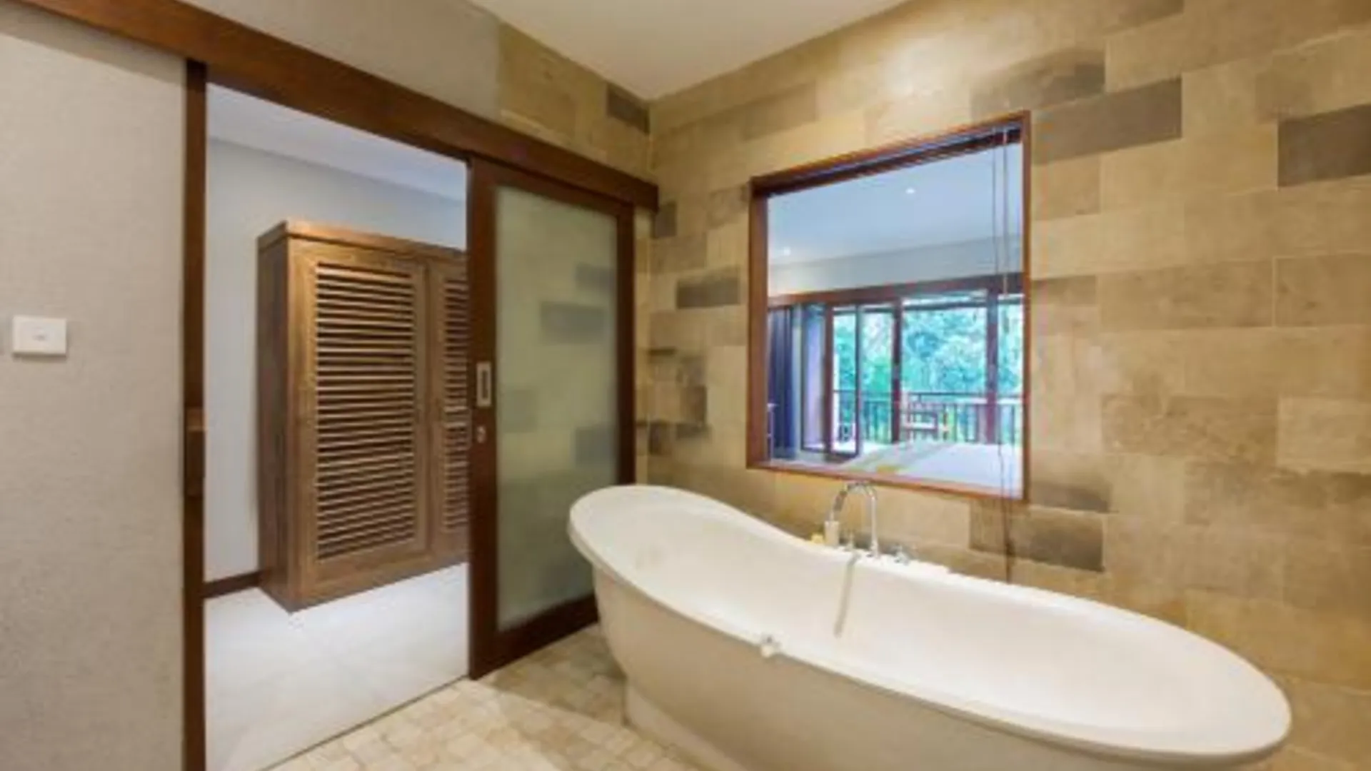 발리 알람디니 리조트 우붓 3성급 호텔 외관