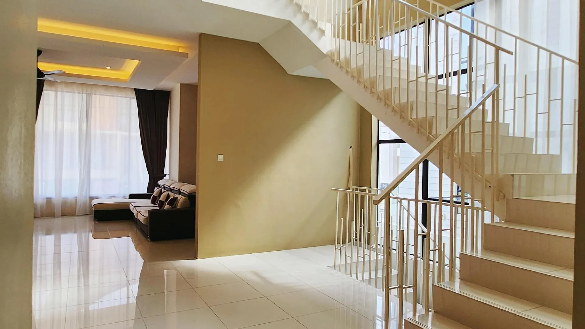 이포 이포 시티의 프라이빗 하우스 (1000m², 침실 5개, 프라이빗 욕실 4개) 2성급 게스트하우스 수영장