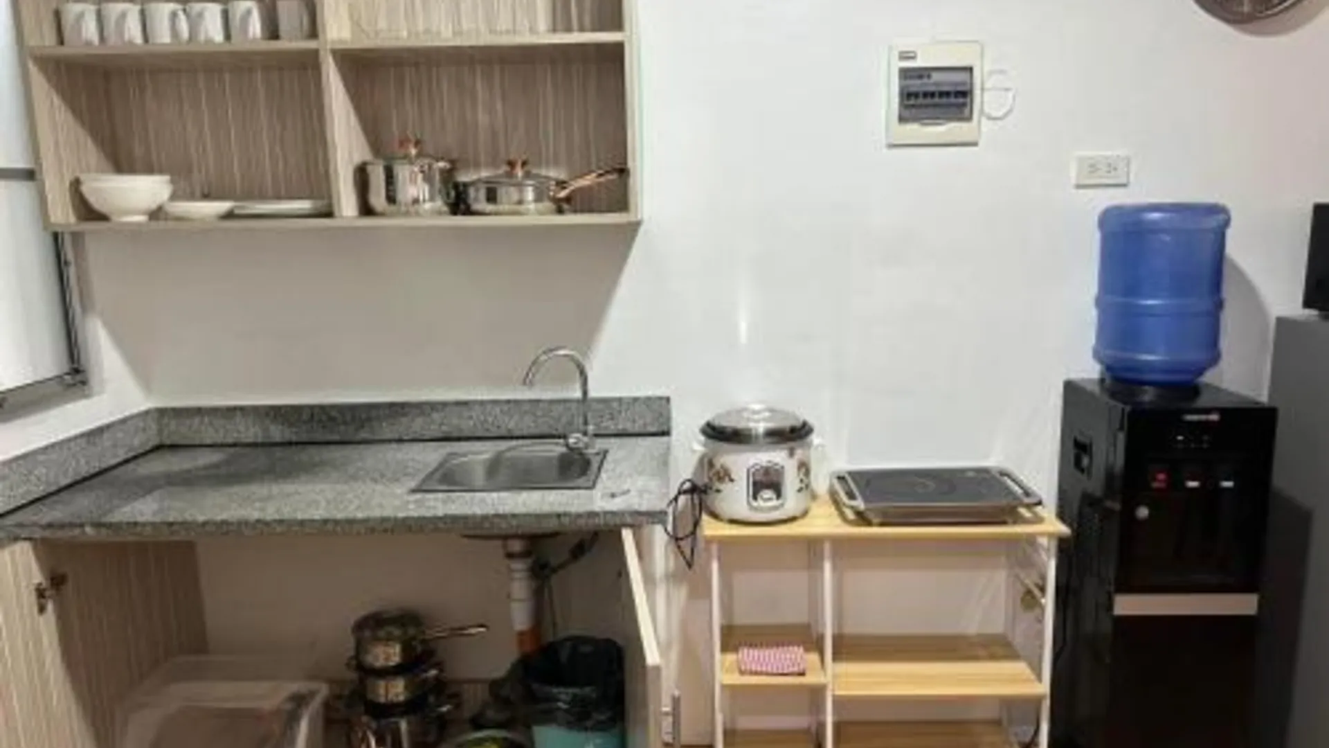 세부 Cebu City Apartment 1 bedroom 3성급 싱글룸 레스토랑