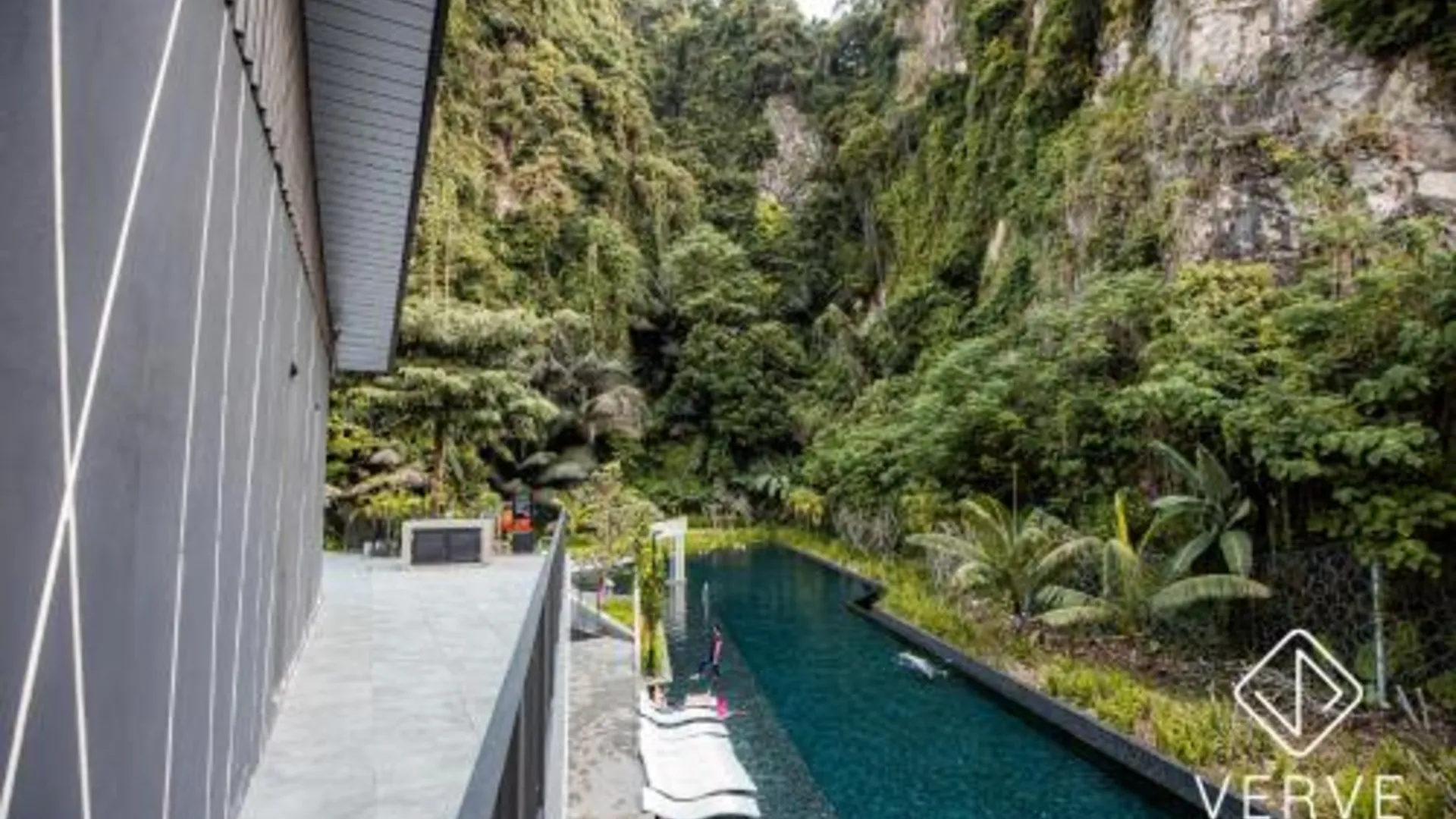 이포 이포 코브 프리미엄 스위트 바이 버브 4성급 게스트하우스 수영장