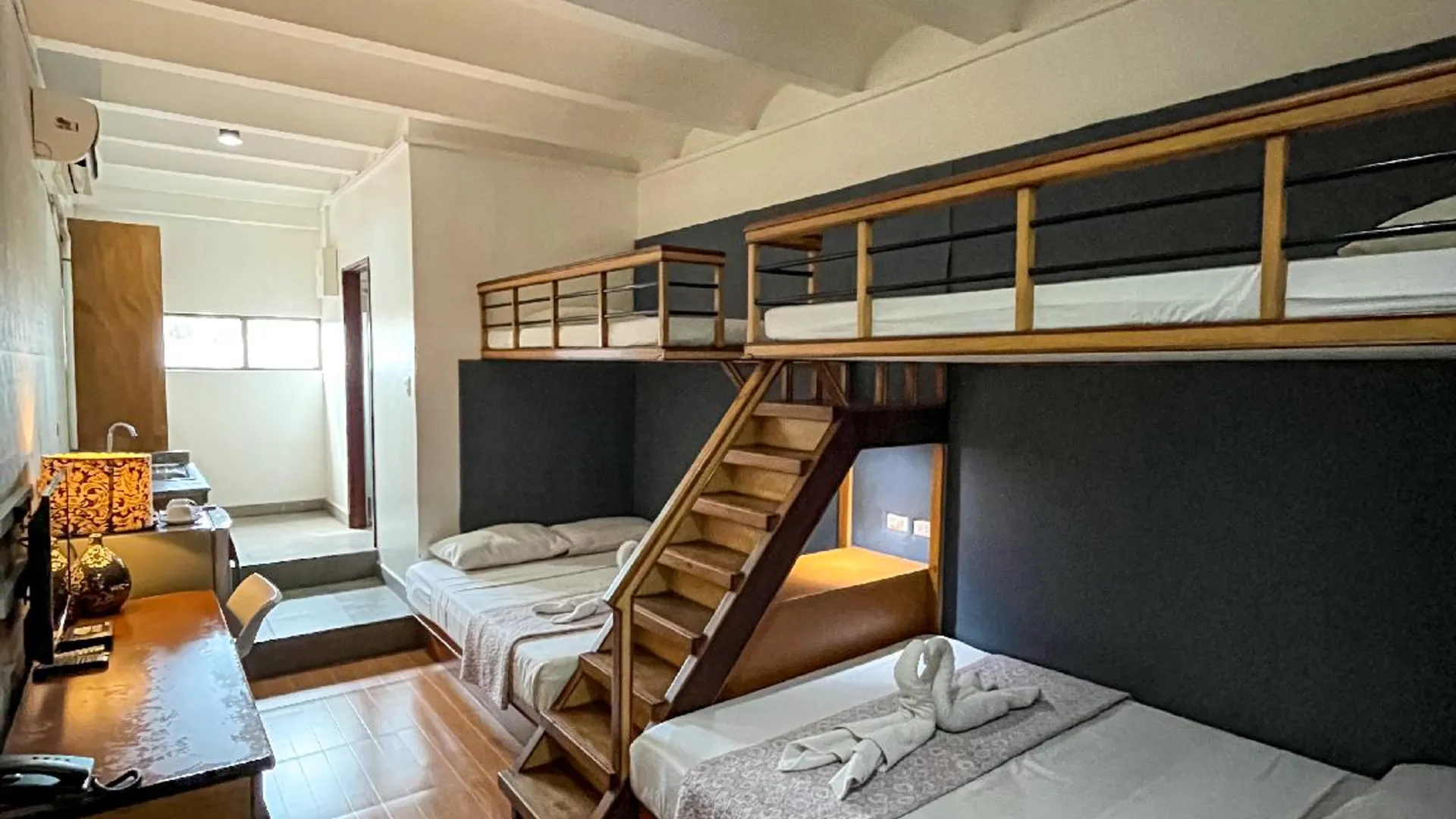 세부 아마리스 베드 앤 브렉퍼스트 3성급 호텔 스위트룸