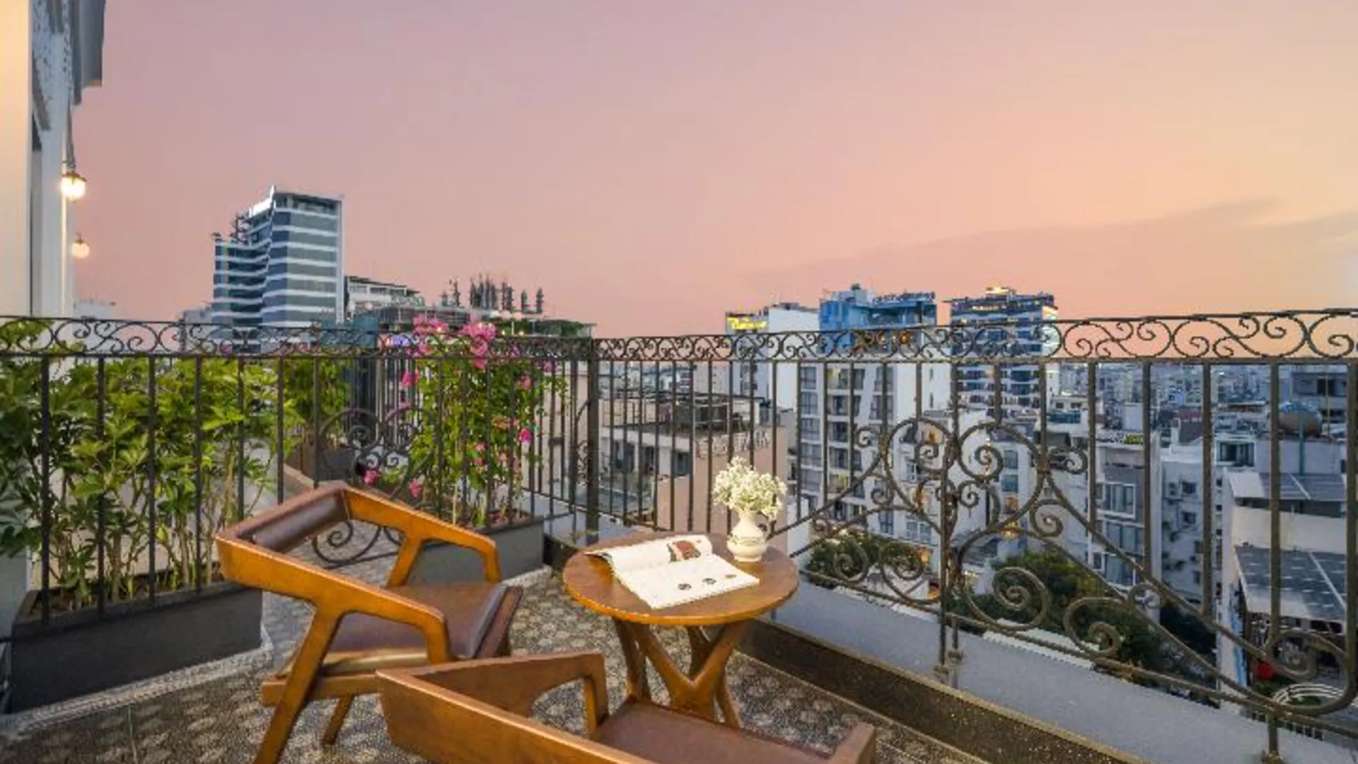 다낭 골든 로터스 호텔 다낭 - 루프탑 바 오션뷰 4성급 호텔 부대시설