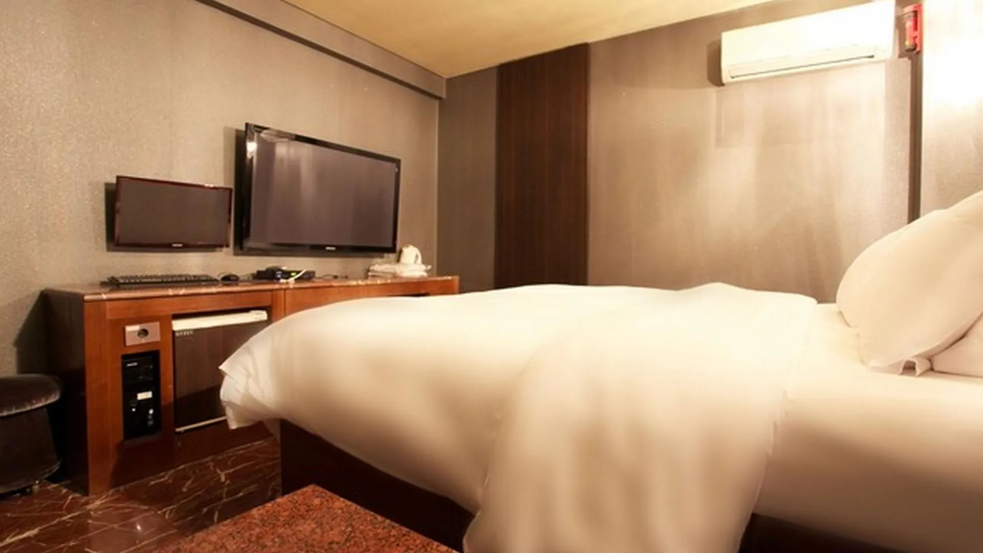 서울 역삼 몰타 2성급 호텔 레스토랑