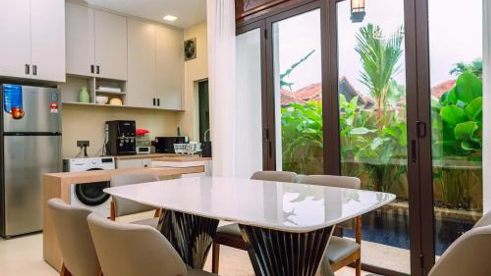 코타키나발루 사바 비치 빌라 앤 스위트 4성급 호텔 수영장