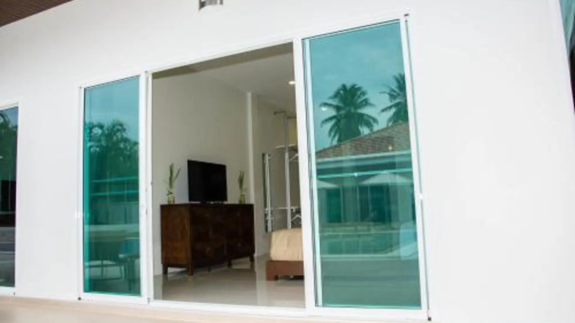 푸켓 빌라 타 마프라오 4성급 호텔 수영장