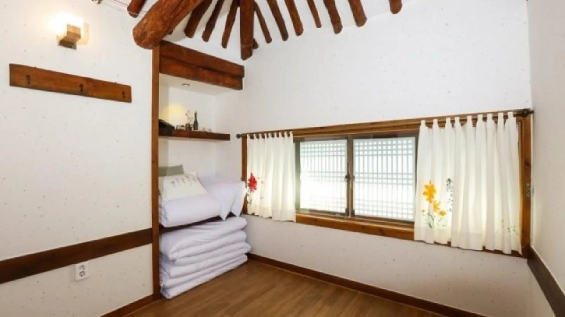 전주 전주 별빛궁한옥펜션 1성급 게스트하우스 스위트룸