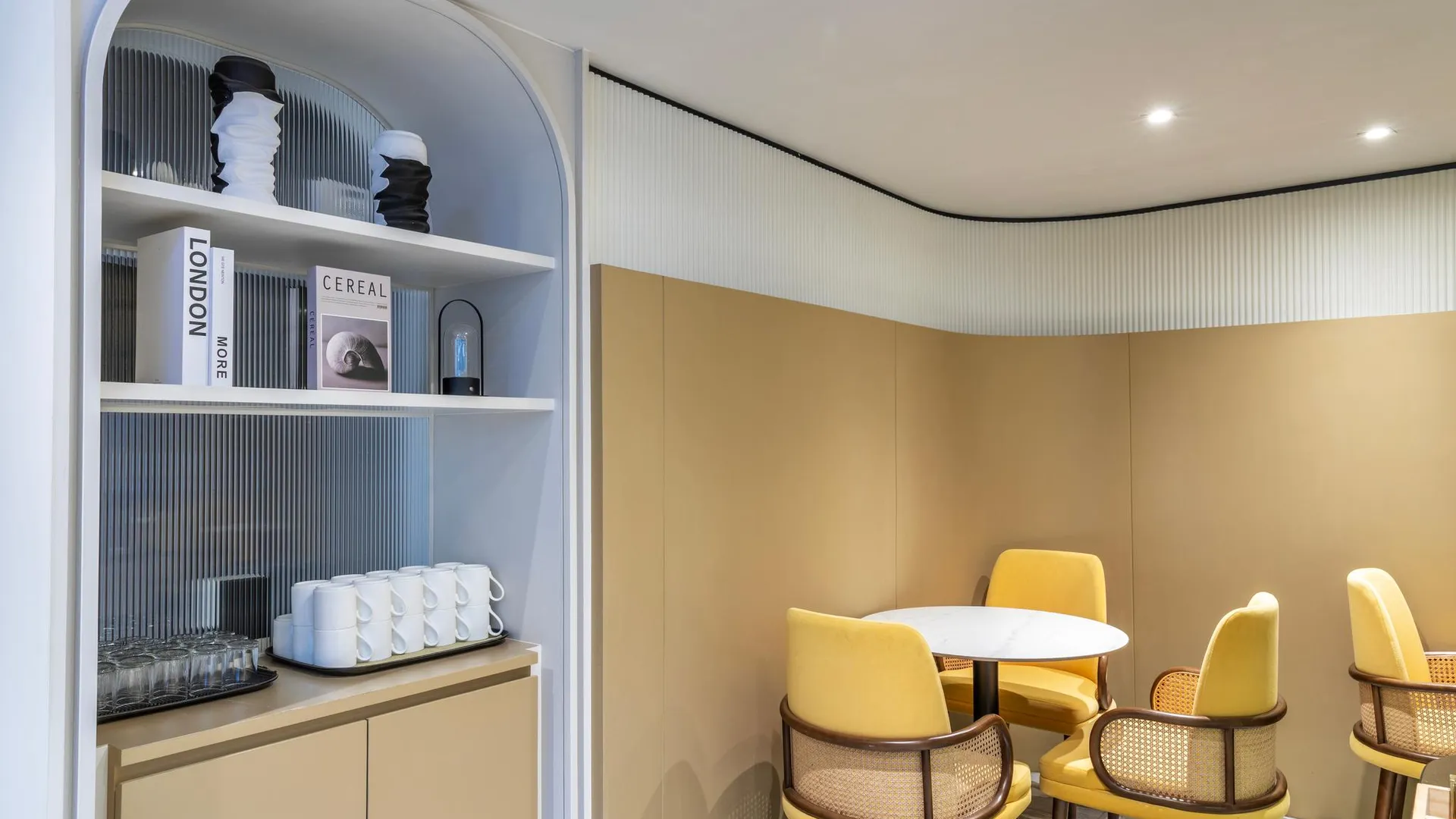 방콕 베스트 웨스턴 라차다 호텔 4성급 호텔 객실