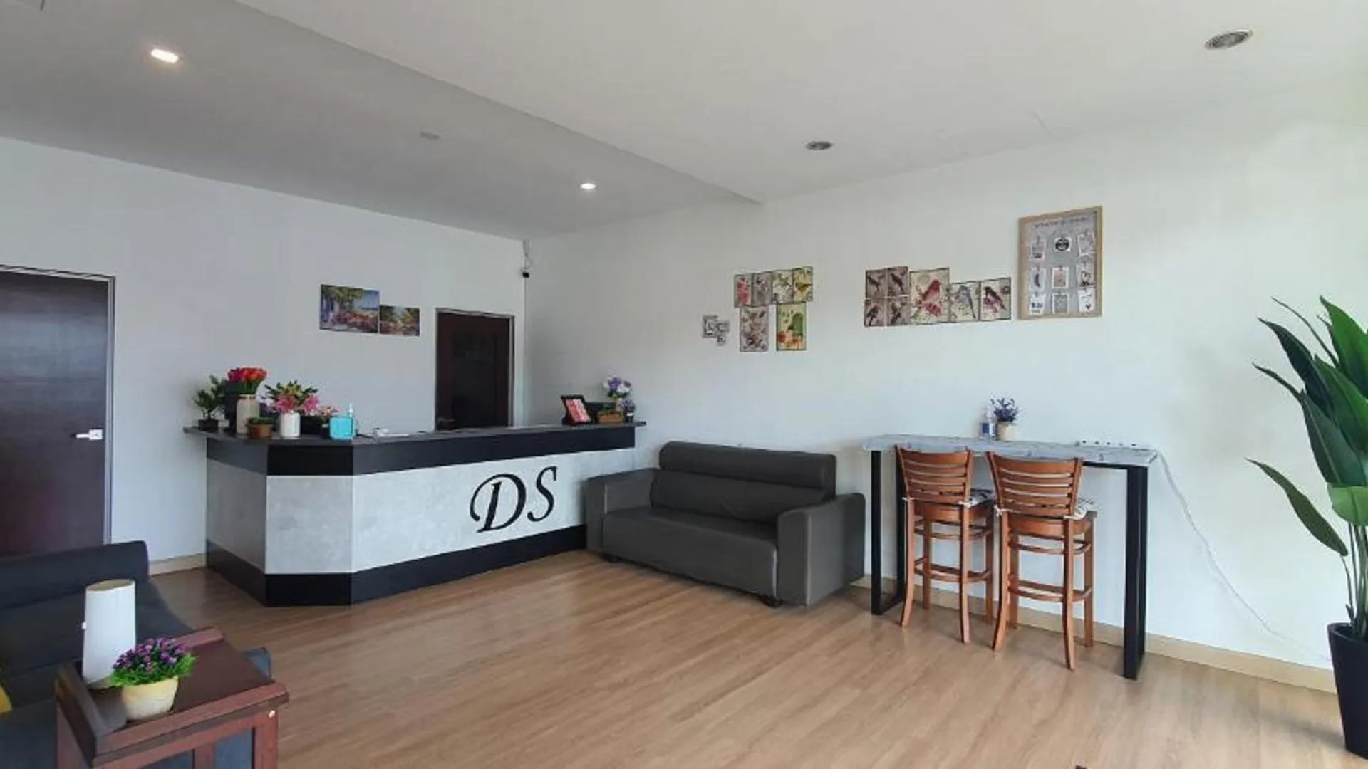 멩글렘부 DS Hotel 3성급 호텔 로비