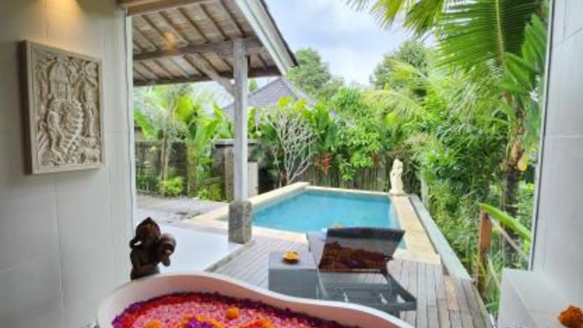 발리 핑갈라 빌라 우붓 4성급 호텔 외관