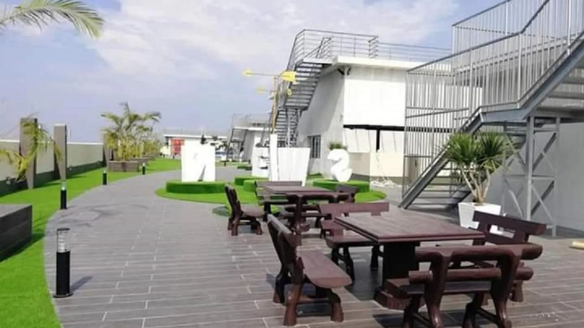 세리 만중 세리 만중의 아파트먼트 (1580m², 침실 3개, 프라이빗 욕실 2개) 3성급 싱글룸 부대시설