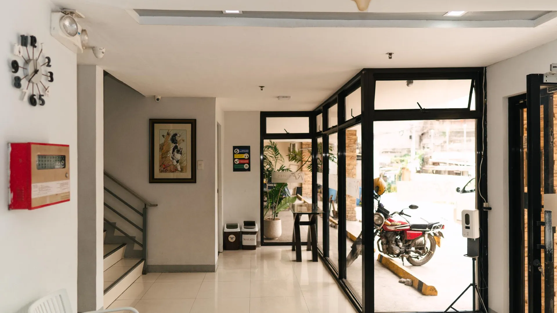 세부 RF 스위트 2성급 호텔 전망